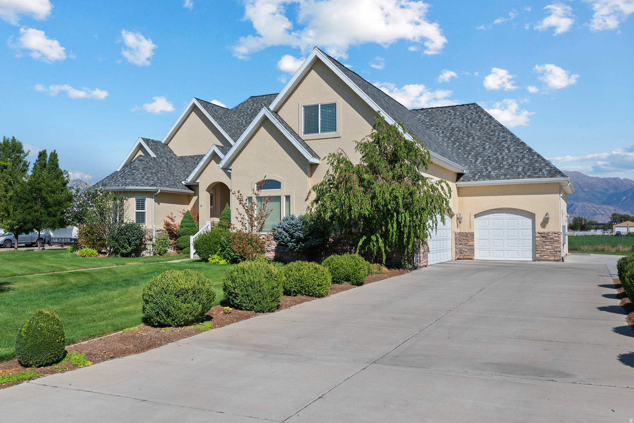 main property photo 59