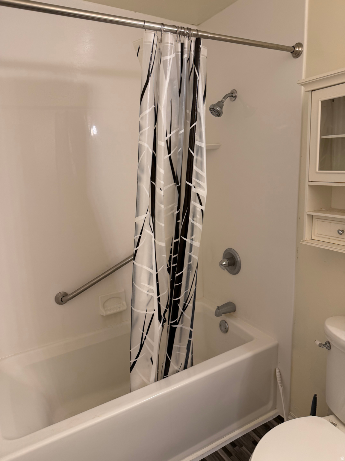 main property photo 11