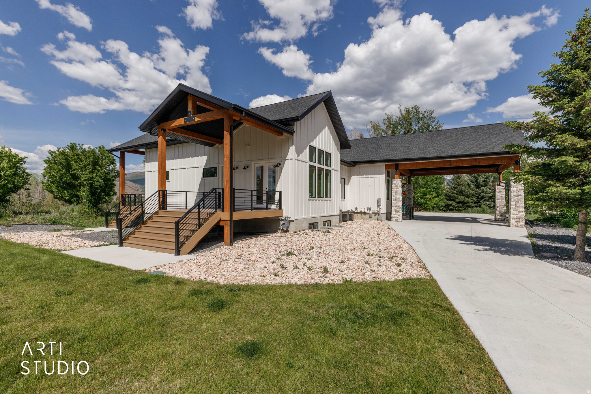 main property photo 10