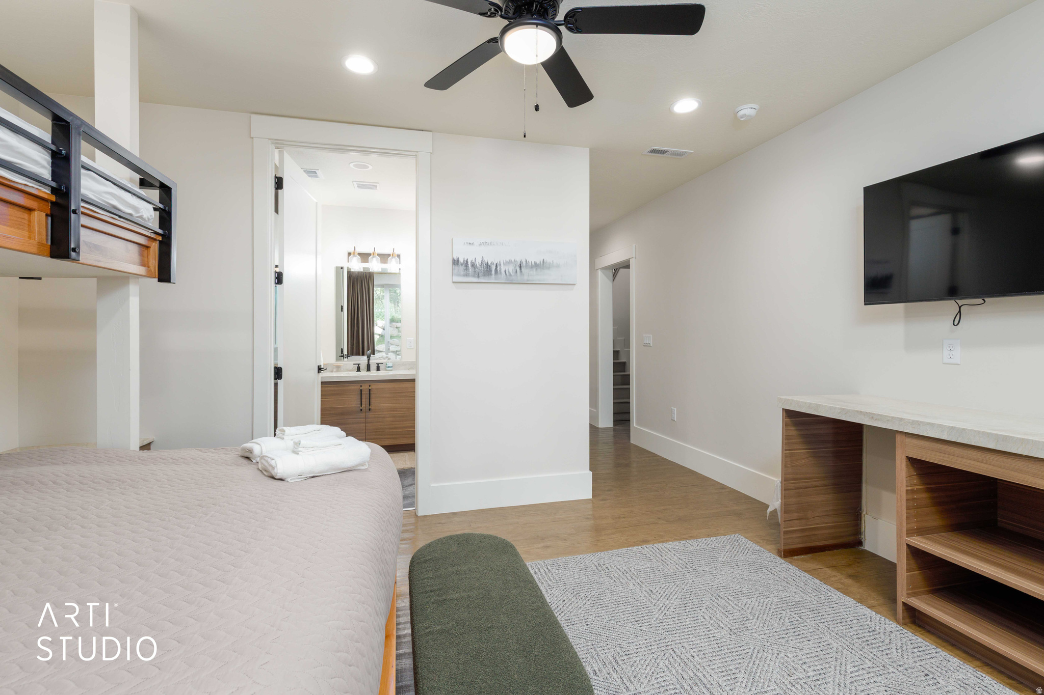 main property photo 49