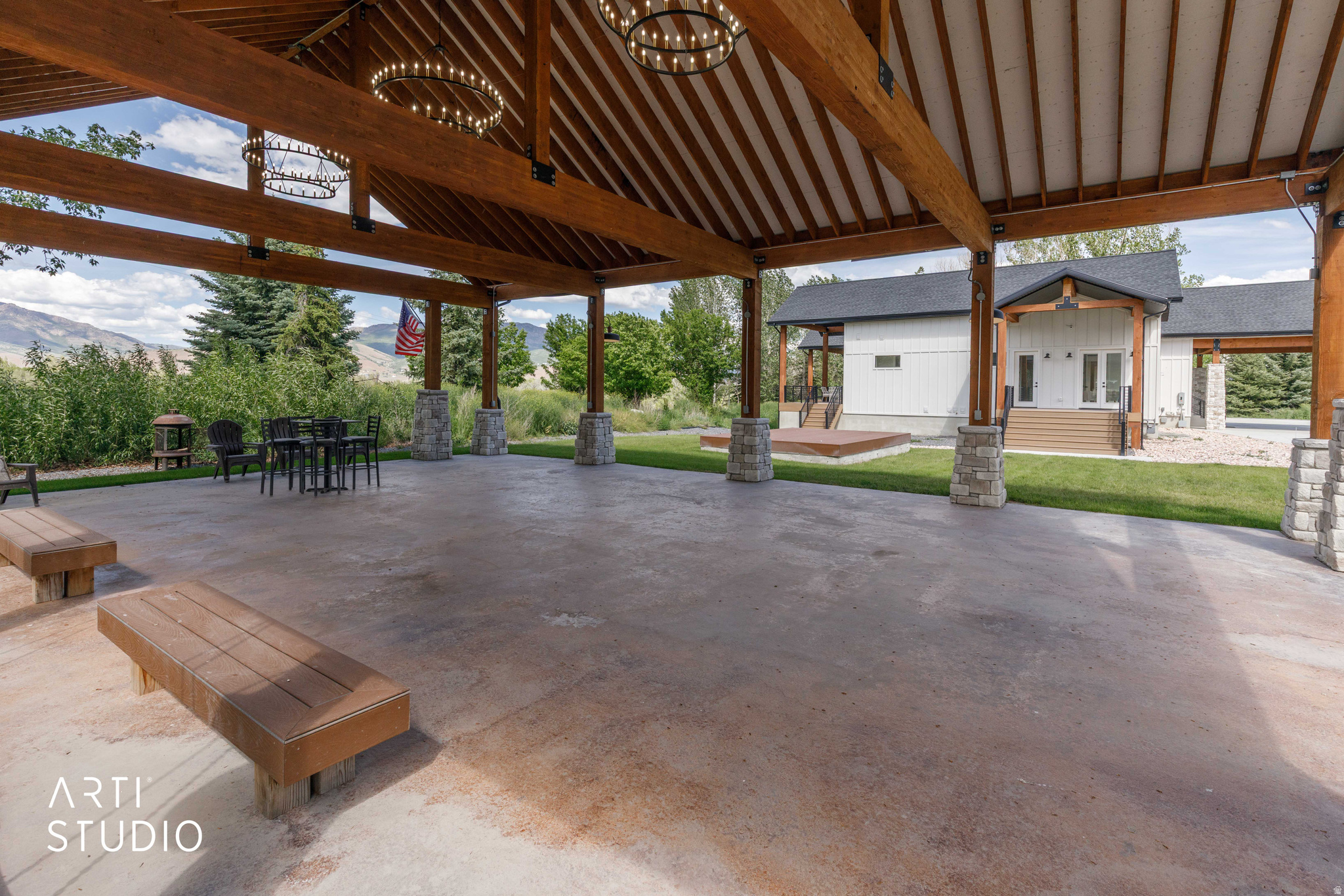 main property photo 7