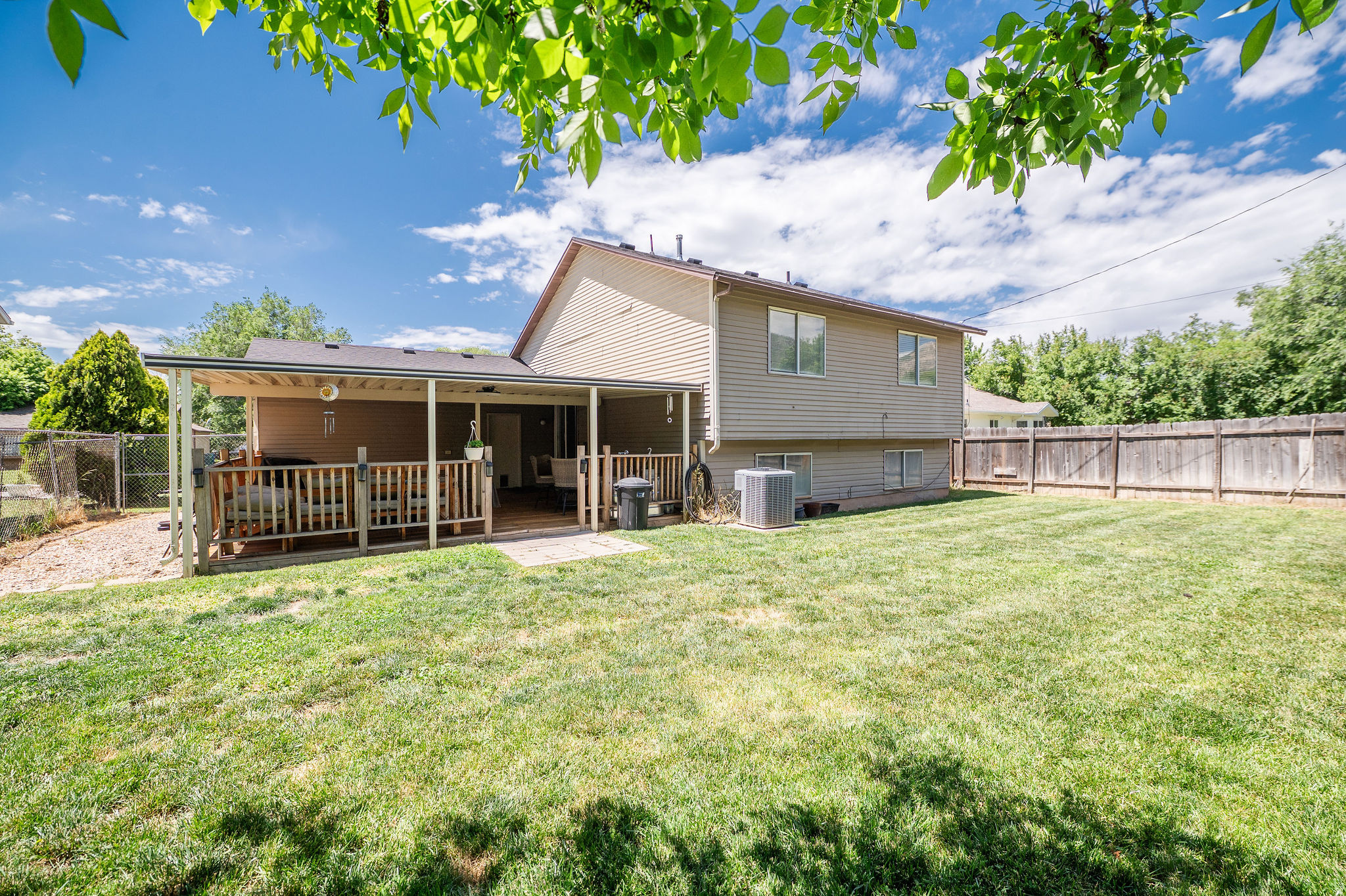 main property photo 16