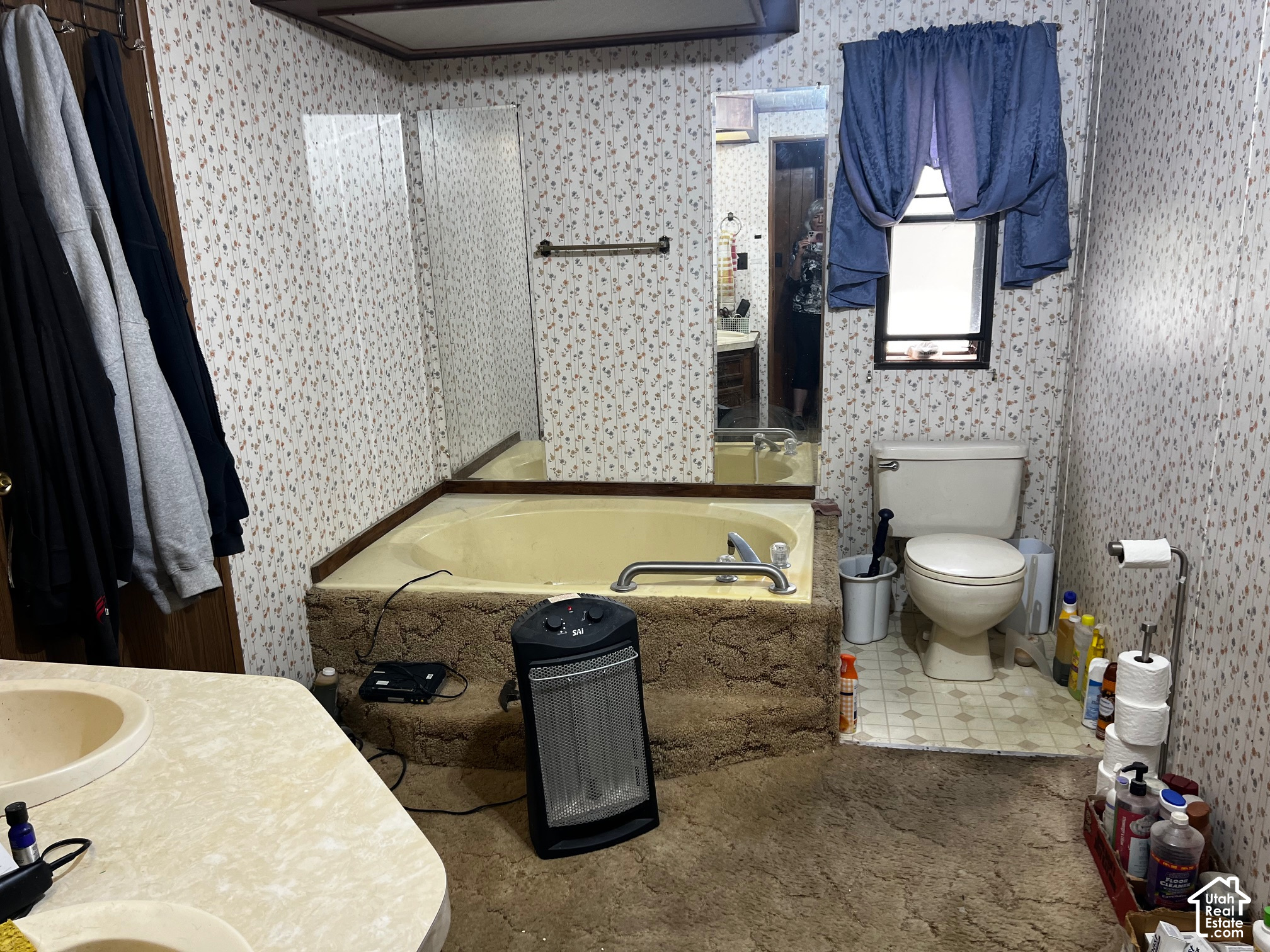 main property photo 10