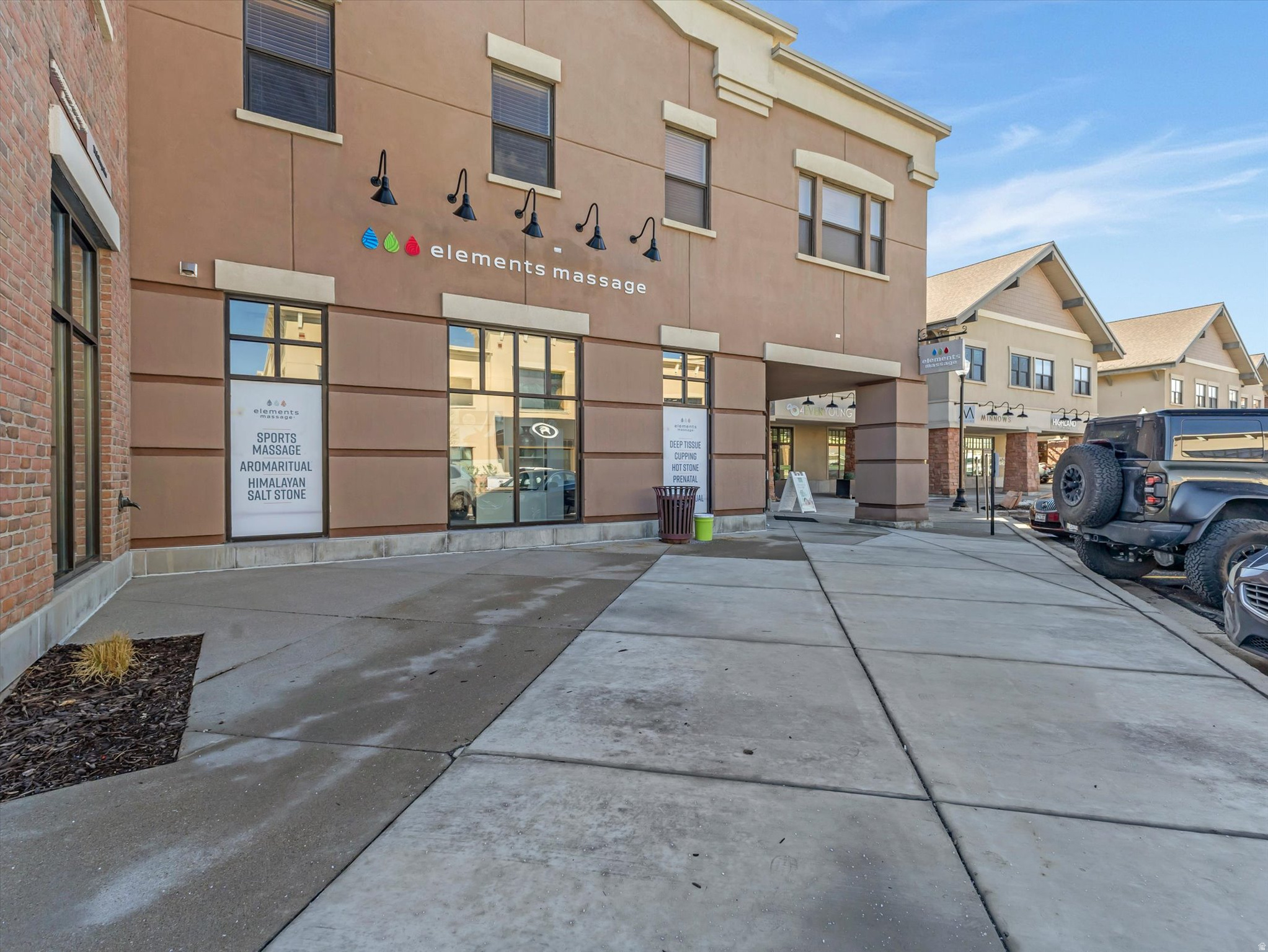 main property photo 25