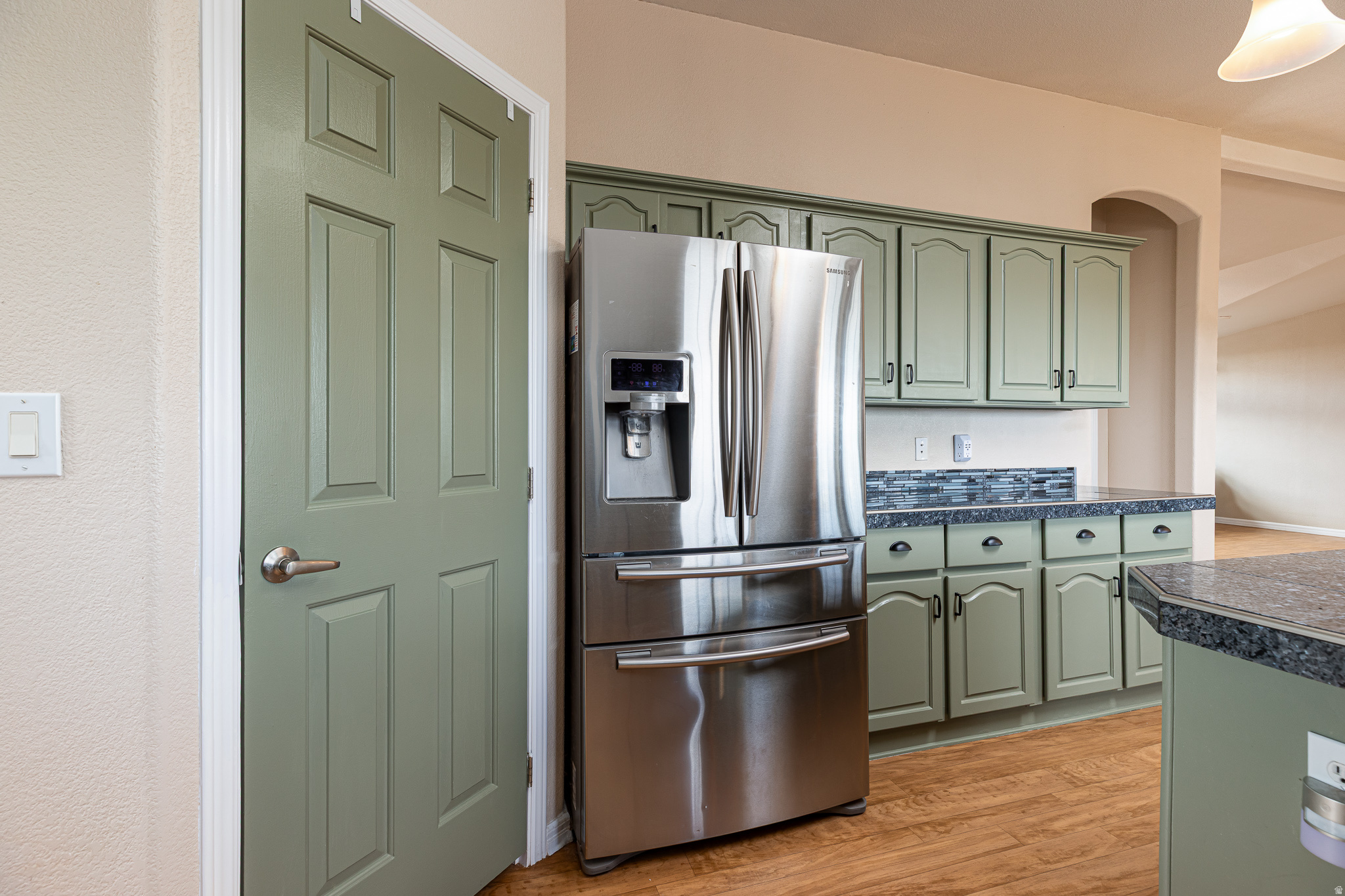 main property photo 6