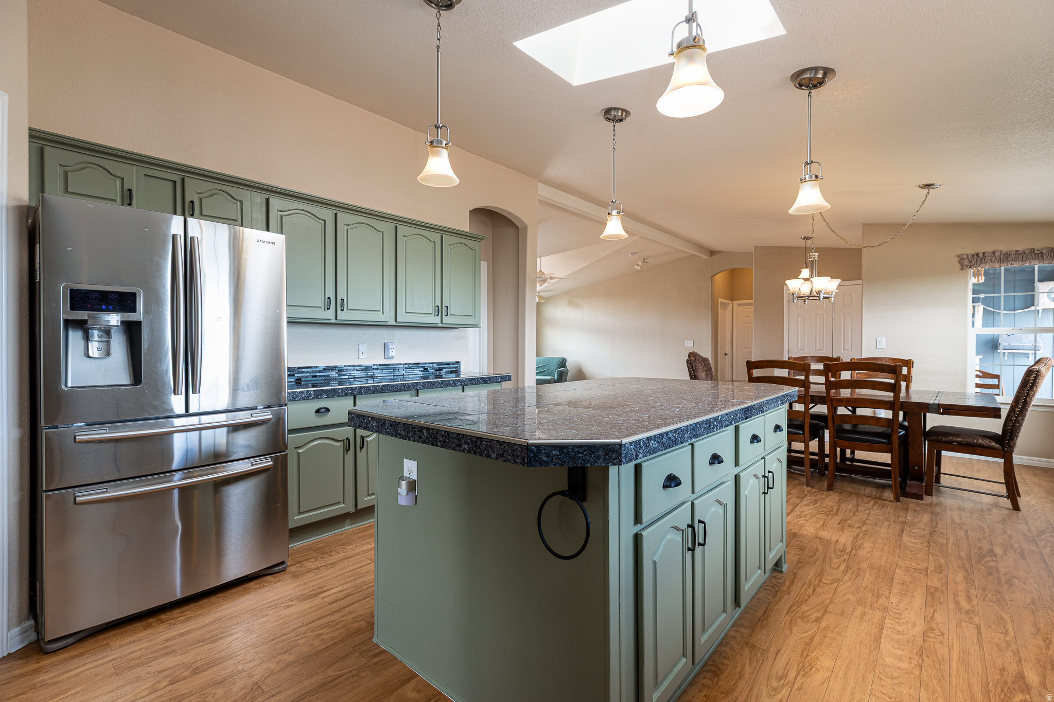main property photo 7