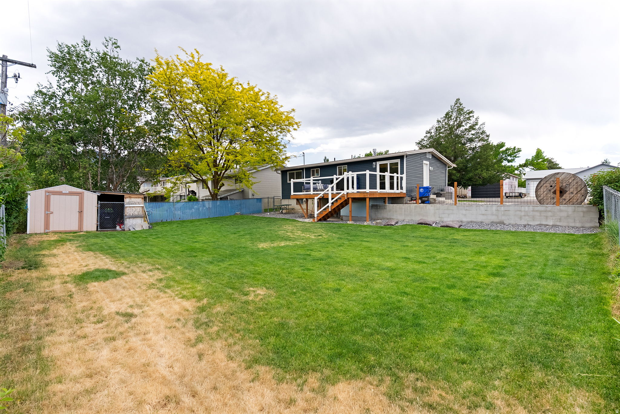 main property photo 30