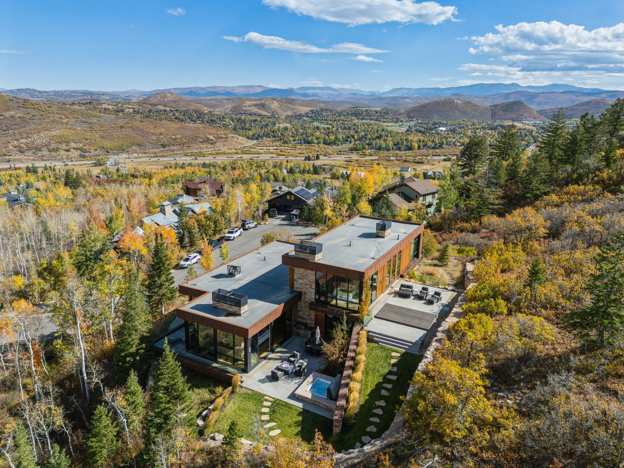 main property photo 21