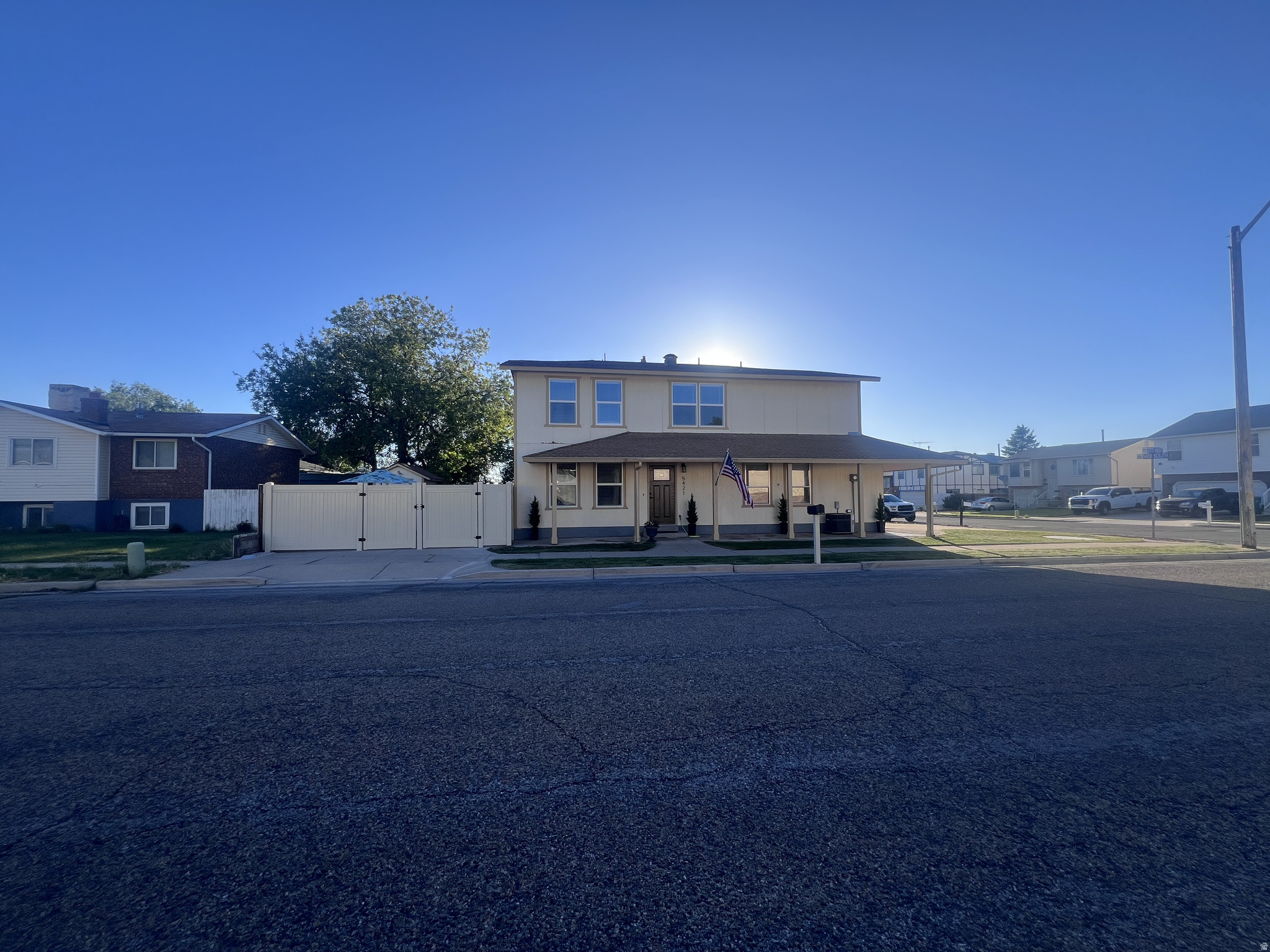 main property photo 27