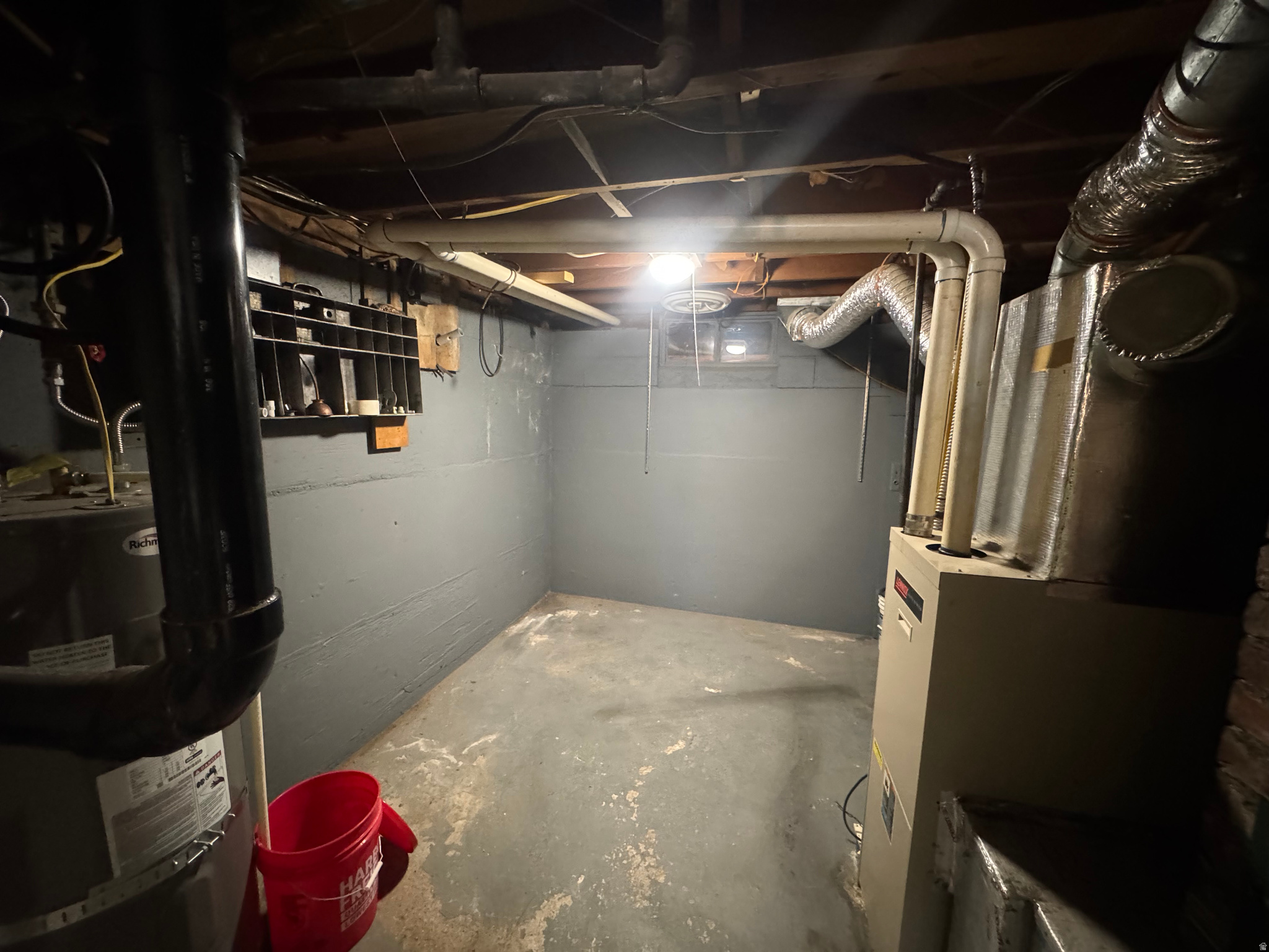 main property photo 16