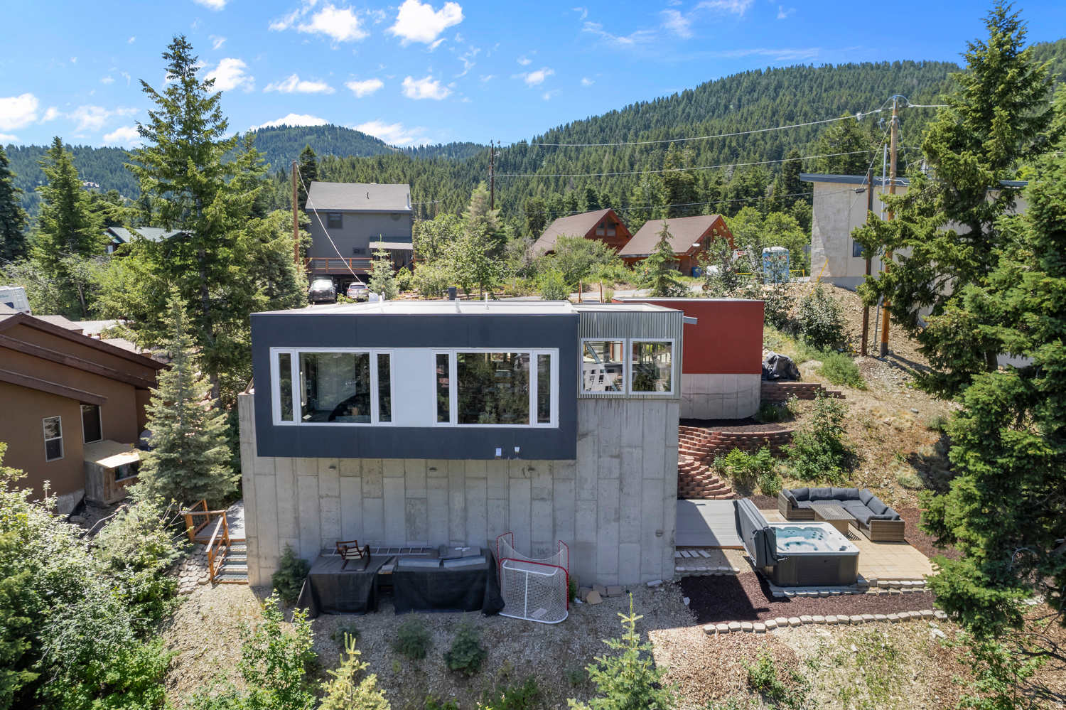 main property photo 35