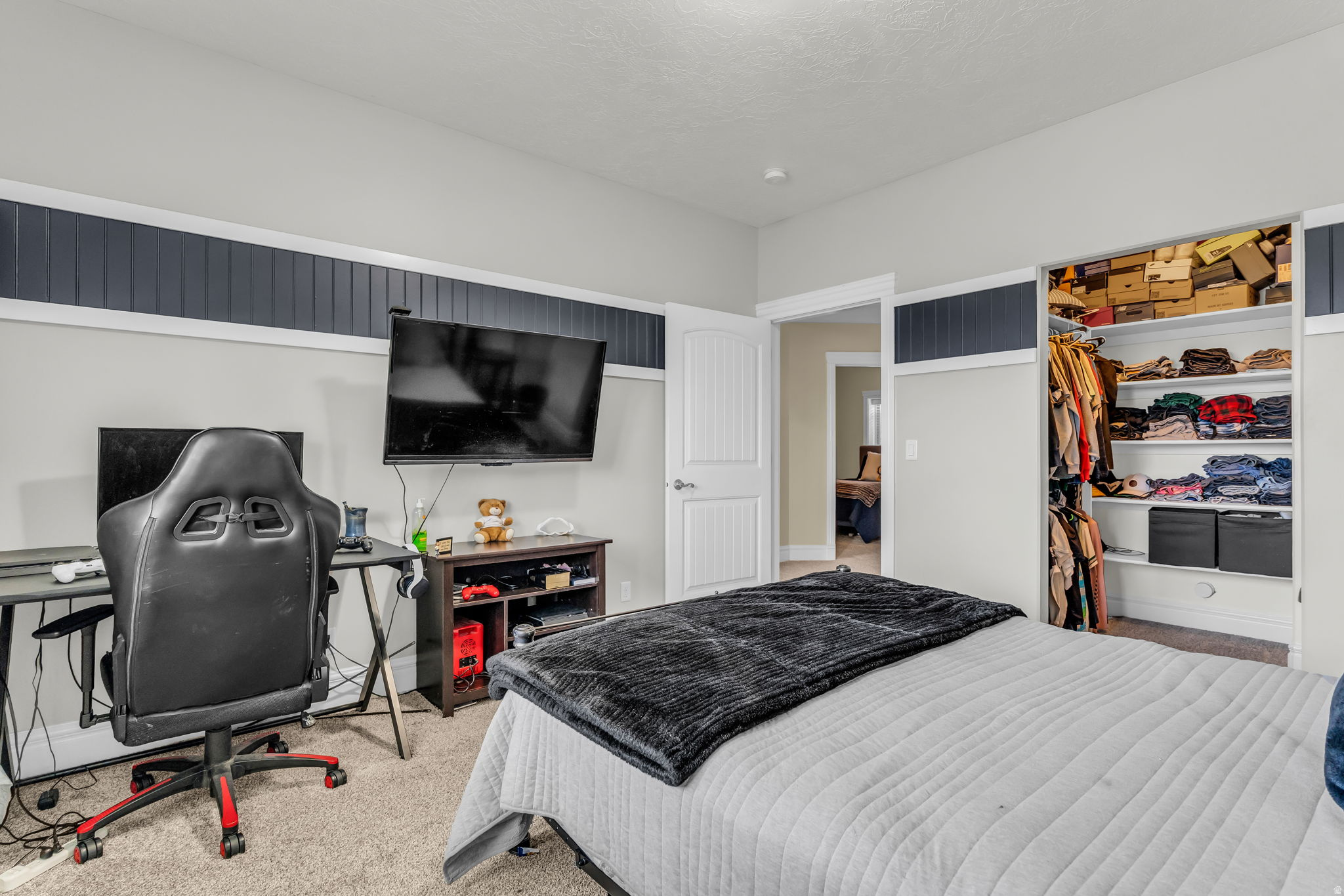 main property photo 31