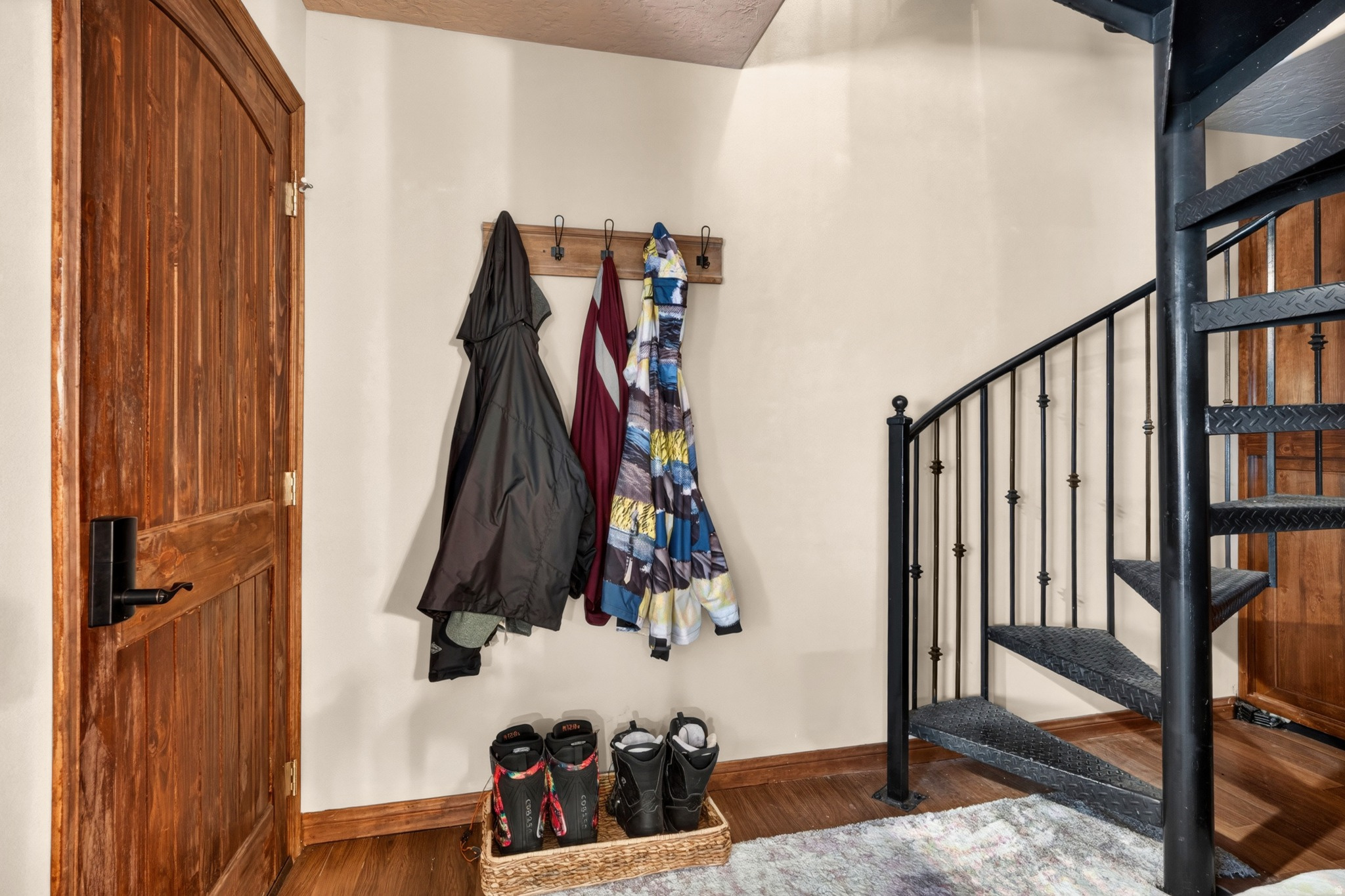 main property photo 38