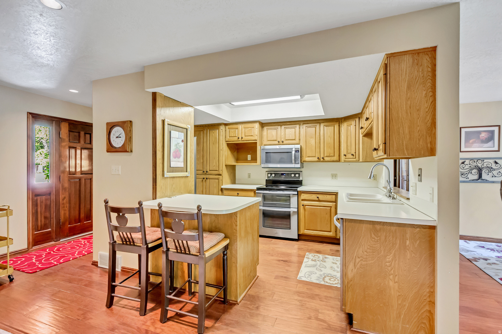 main property photo 7