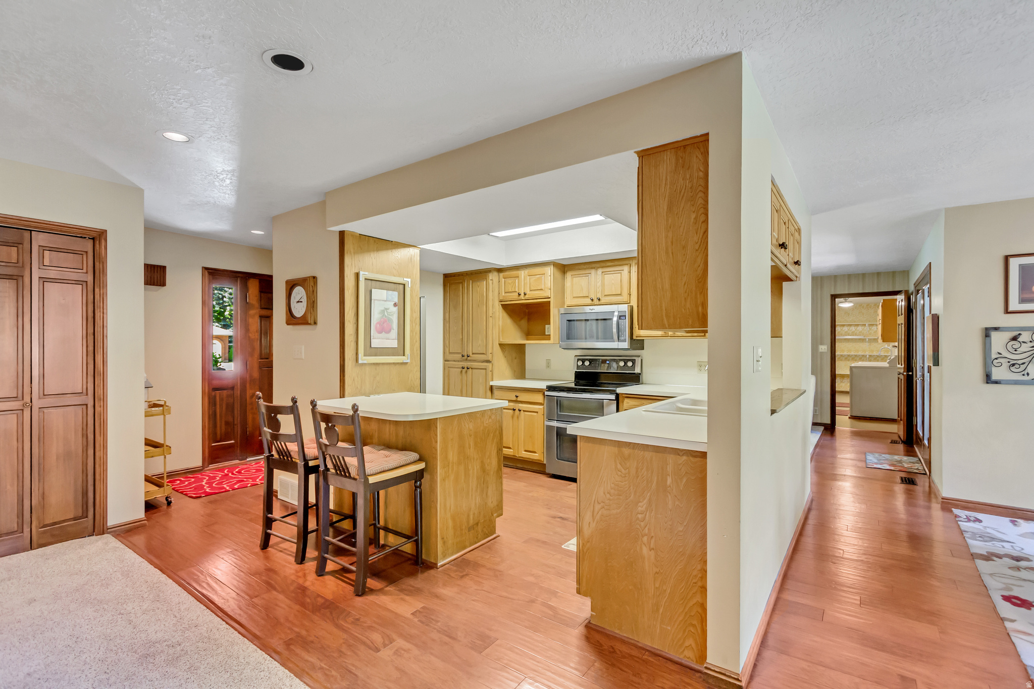 main property photo 8