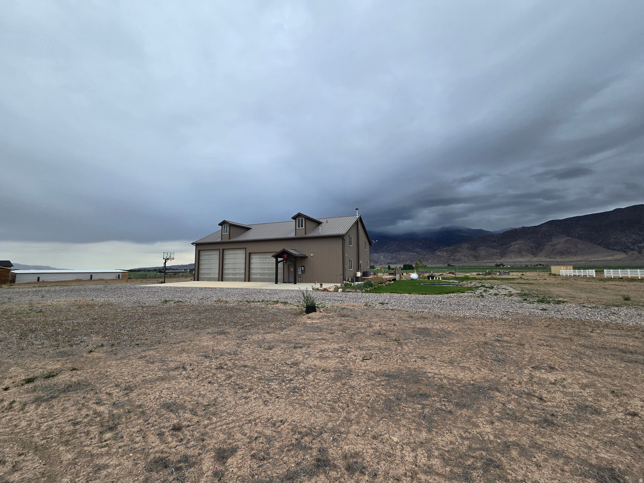 main property photo 42
