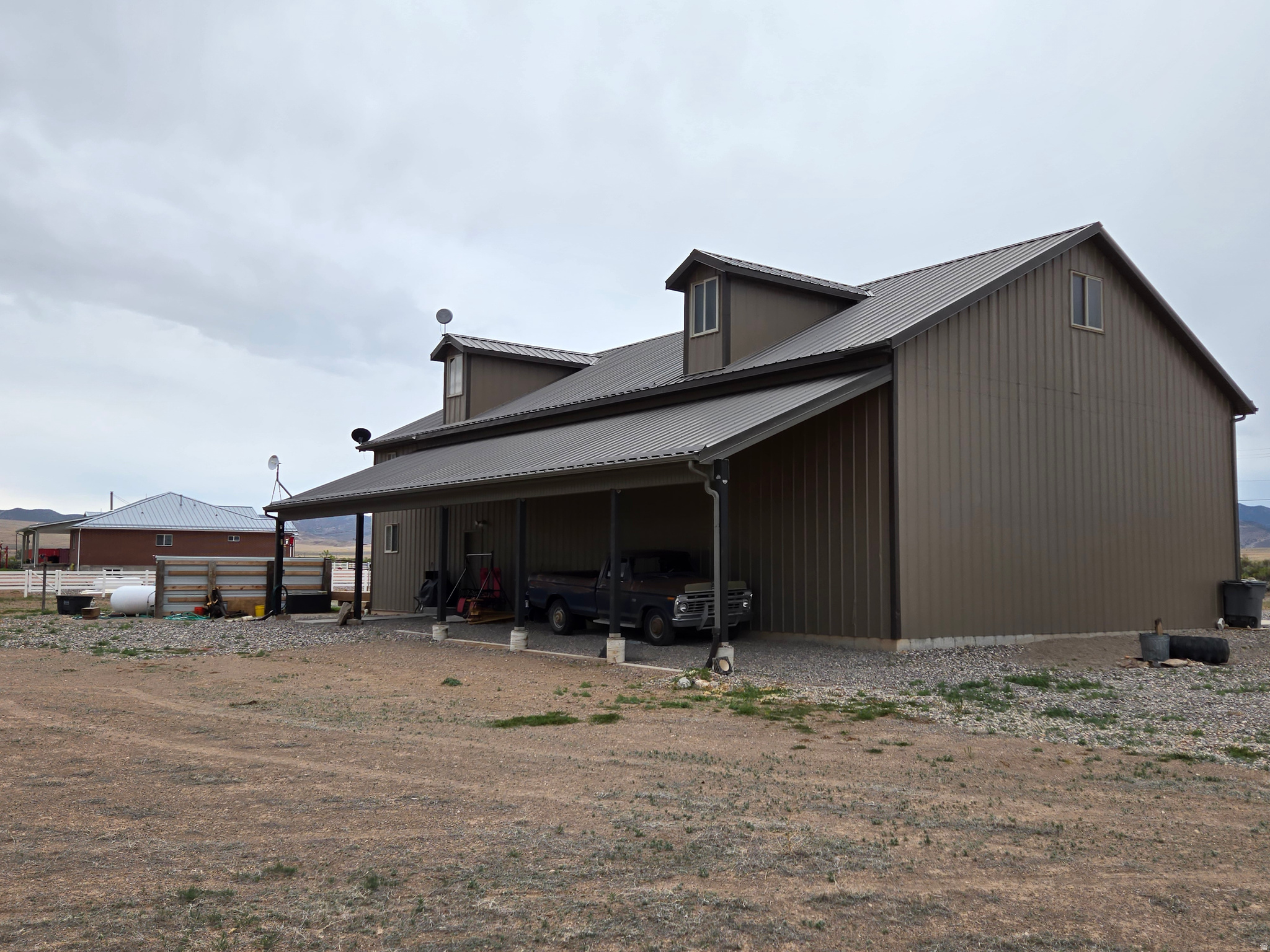 main property photo 46