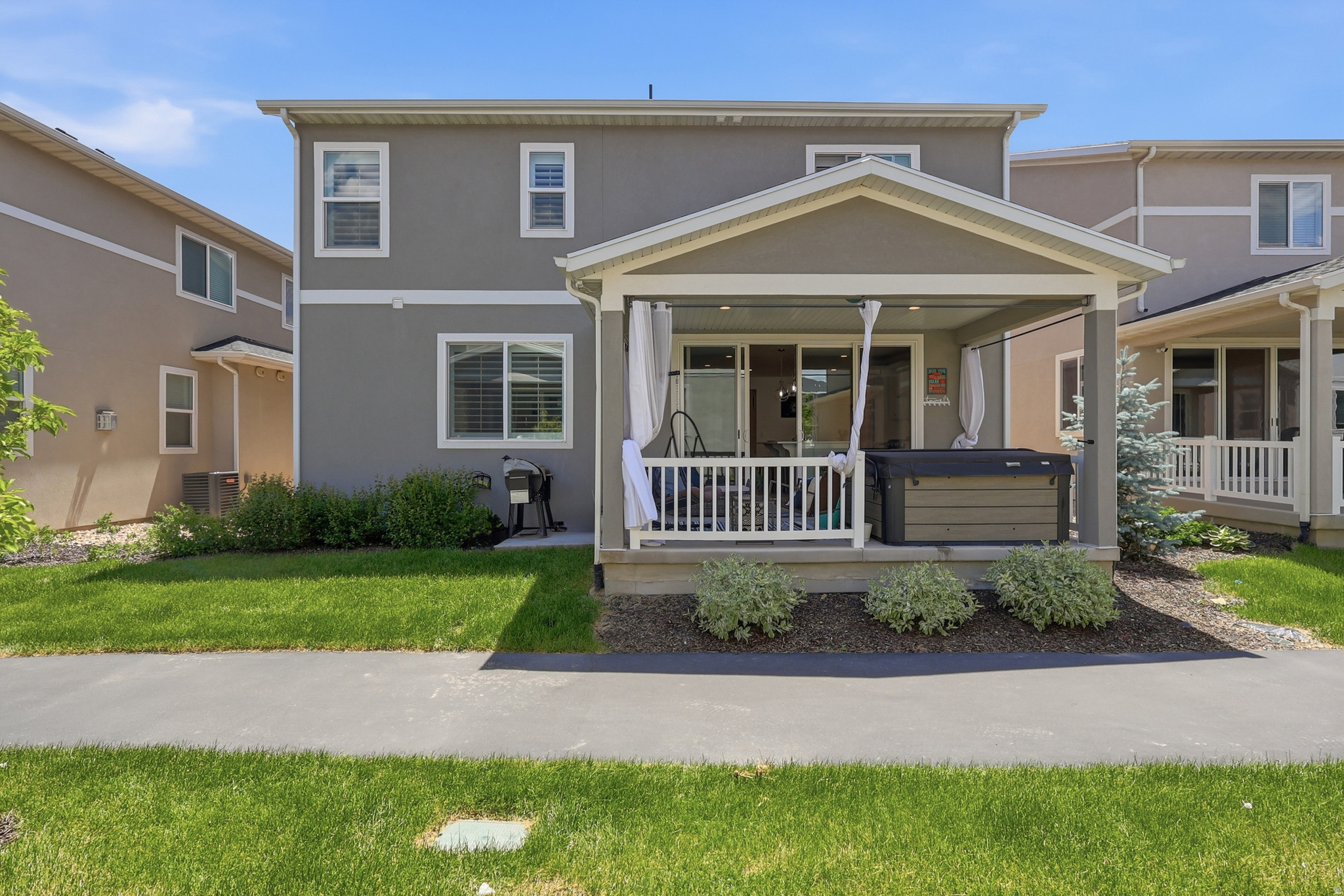main property photo 20