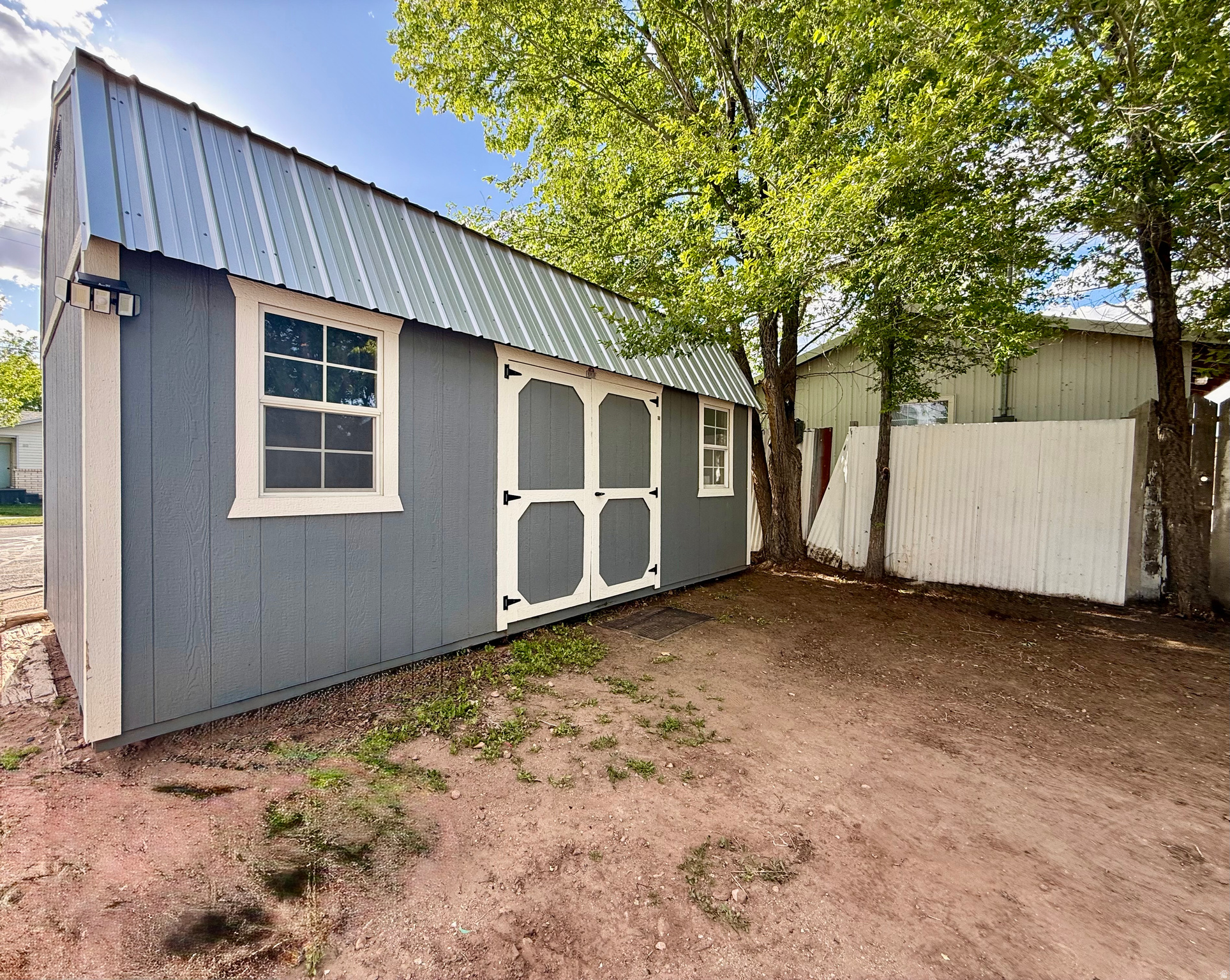 main property photo 27