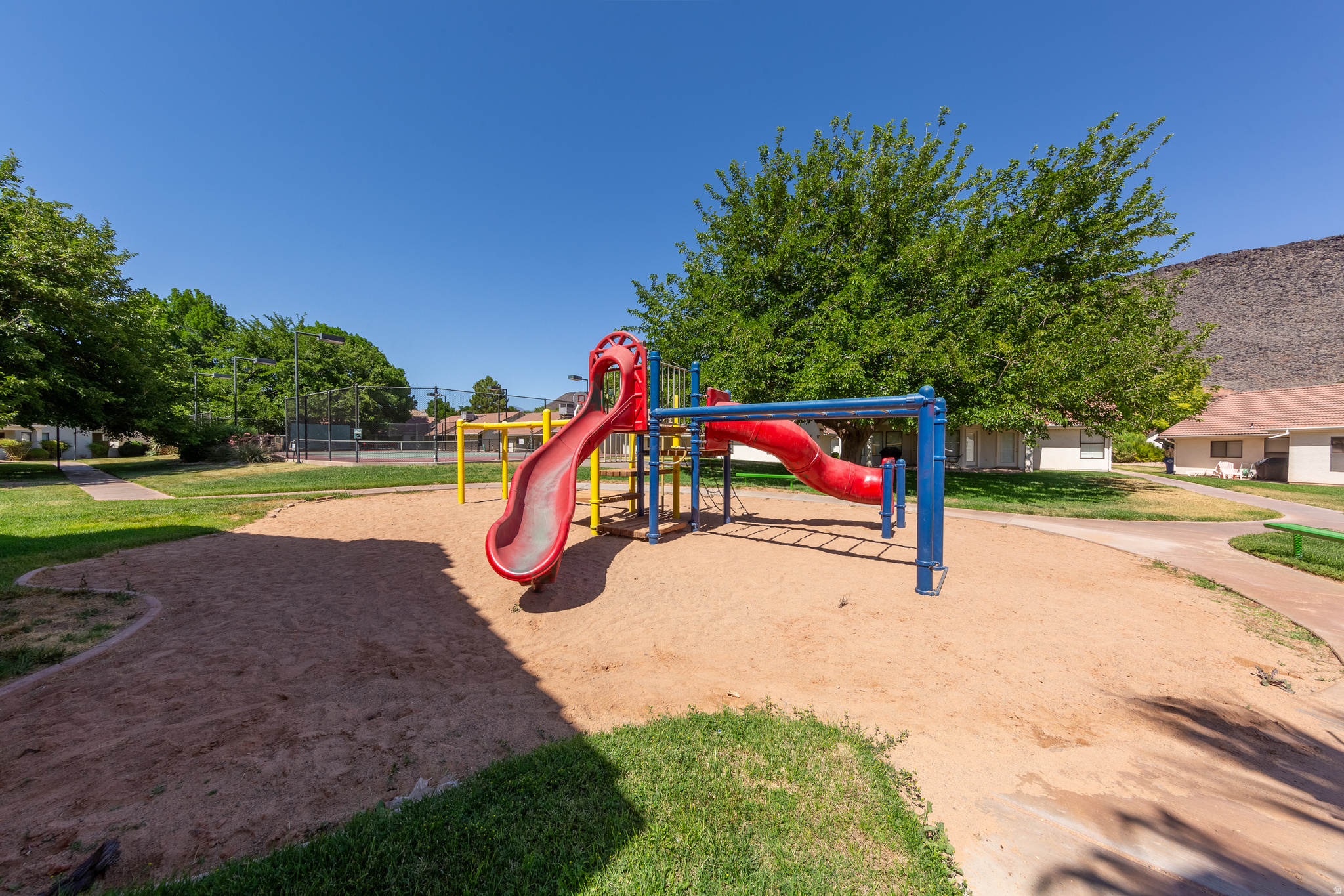 main property photo 25