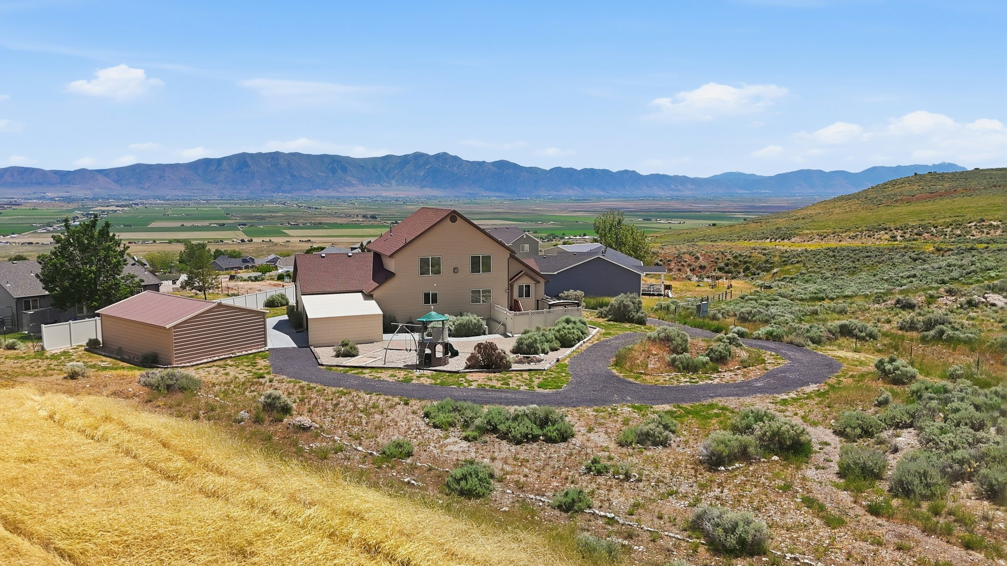 main property photo 39