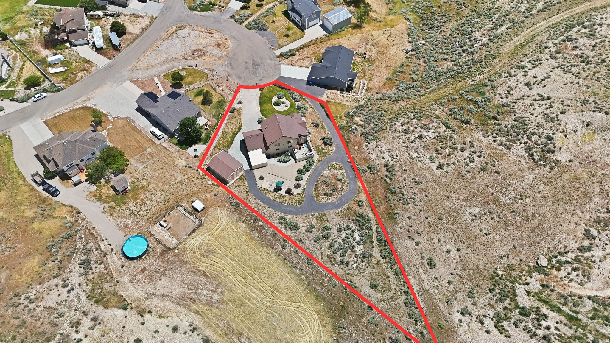 main property photo 40