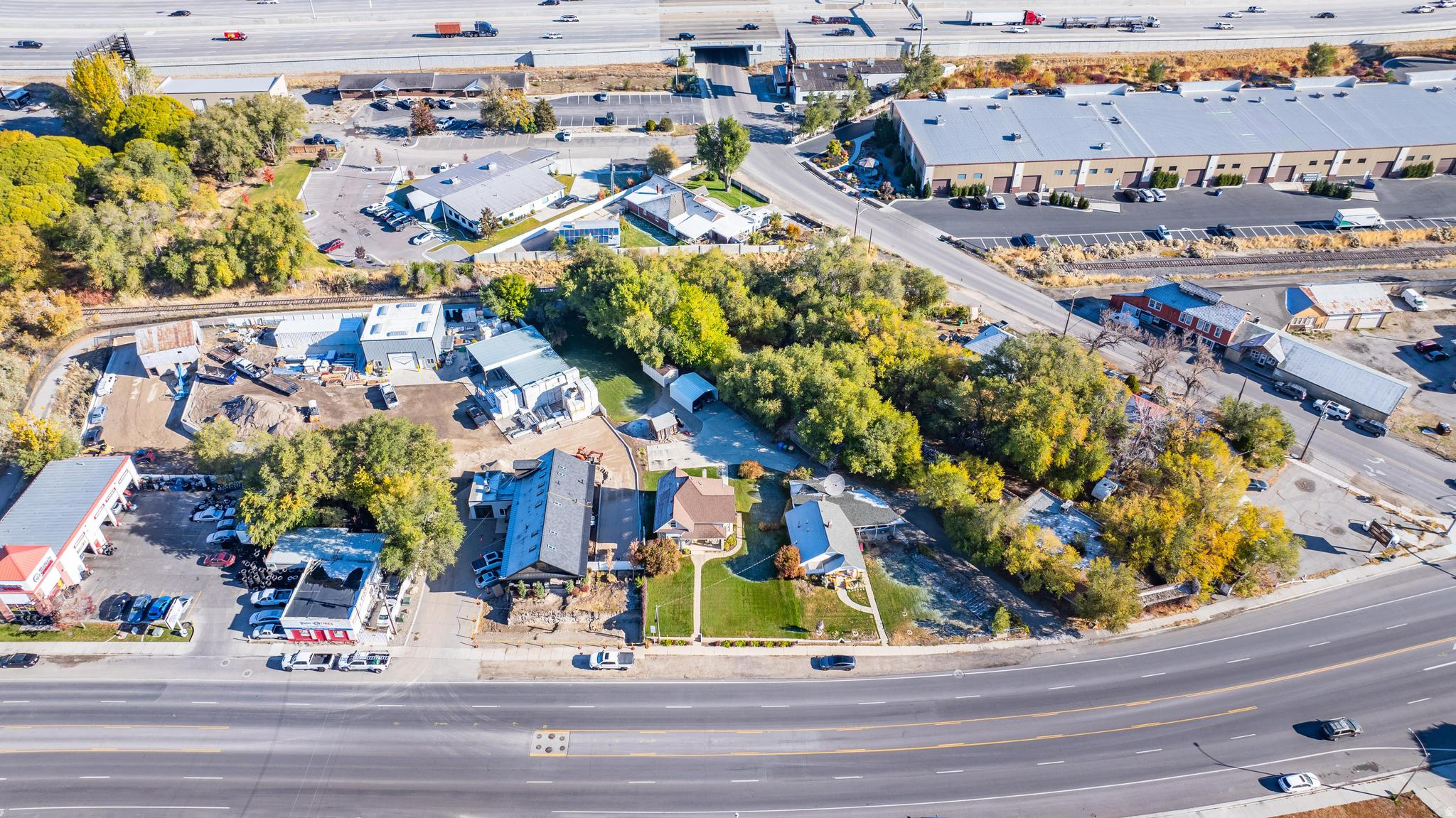 main property photo 14