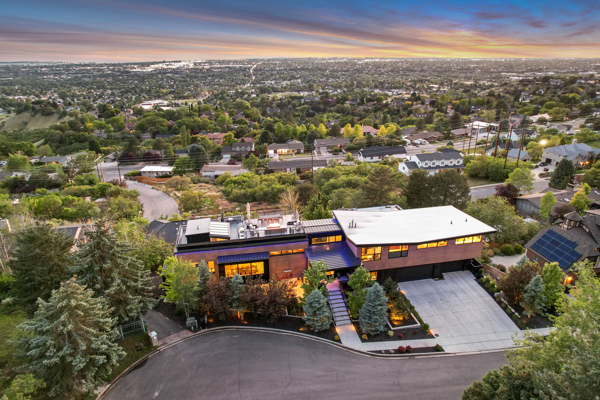 main property photo 74