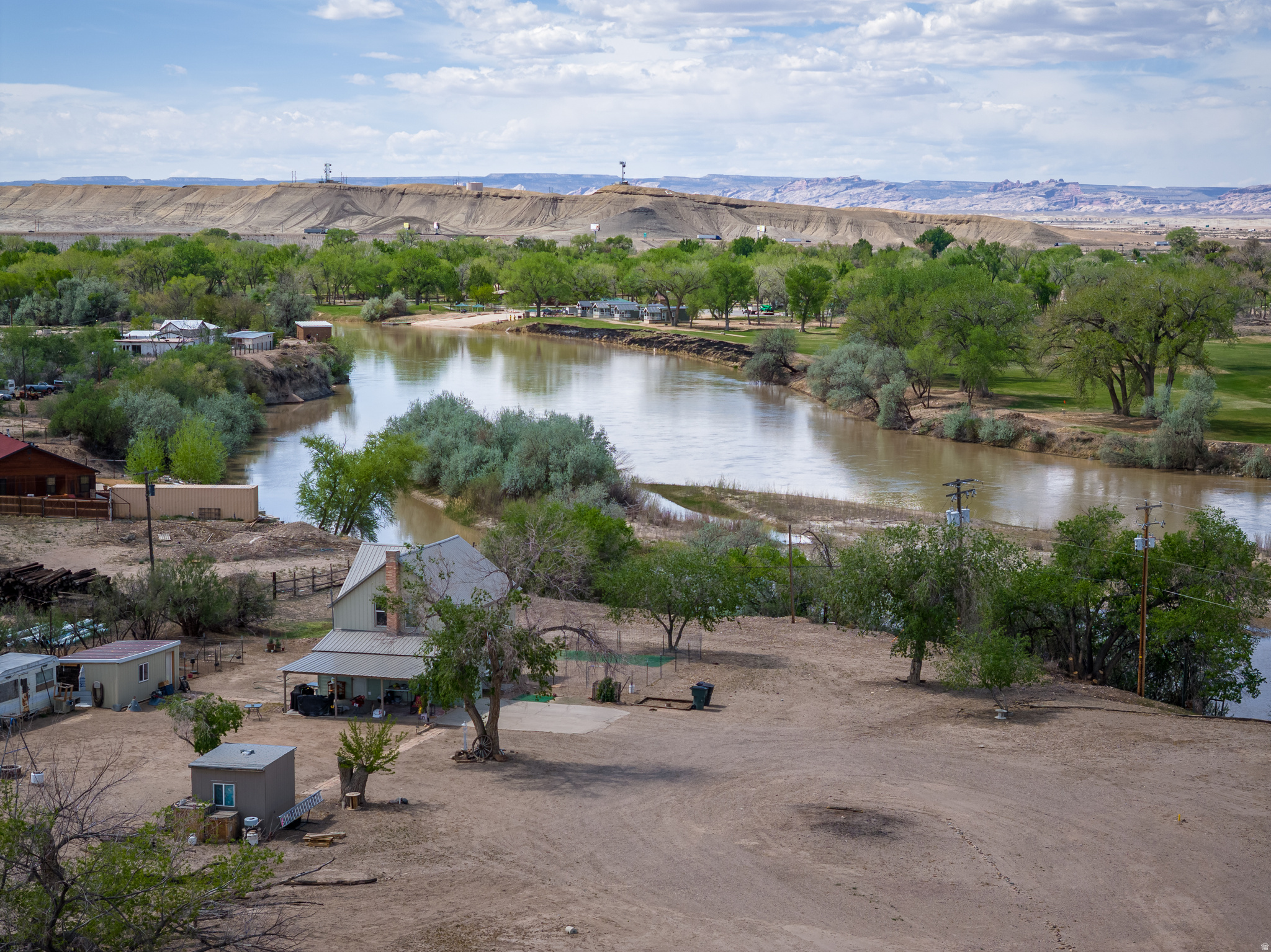 main property photo 6