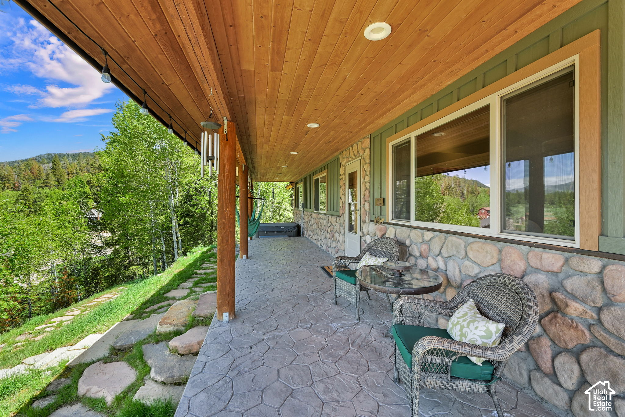 main property photo 5