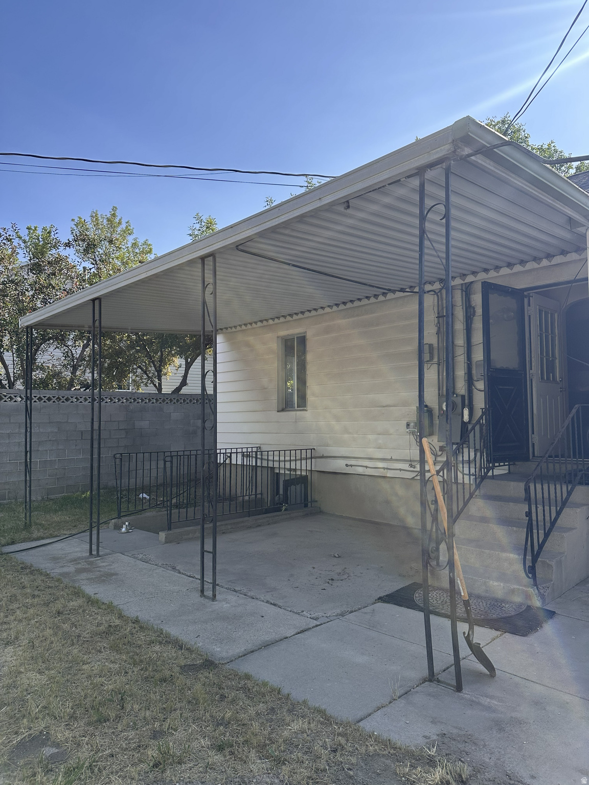 main property photo 22