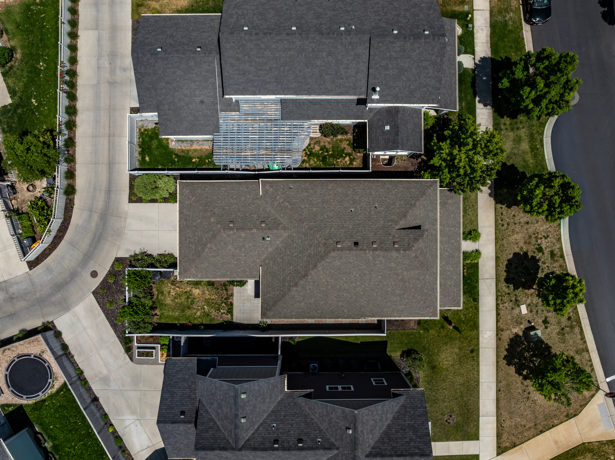 main property photo 51