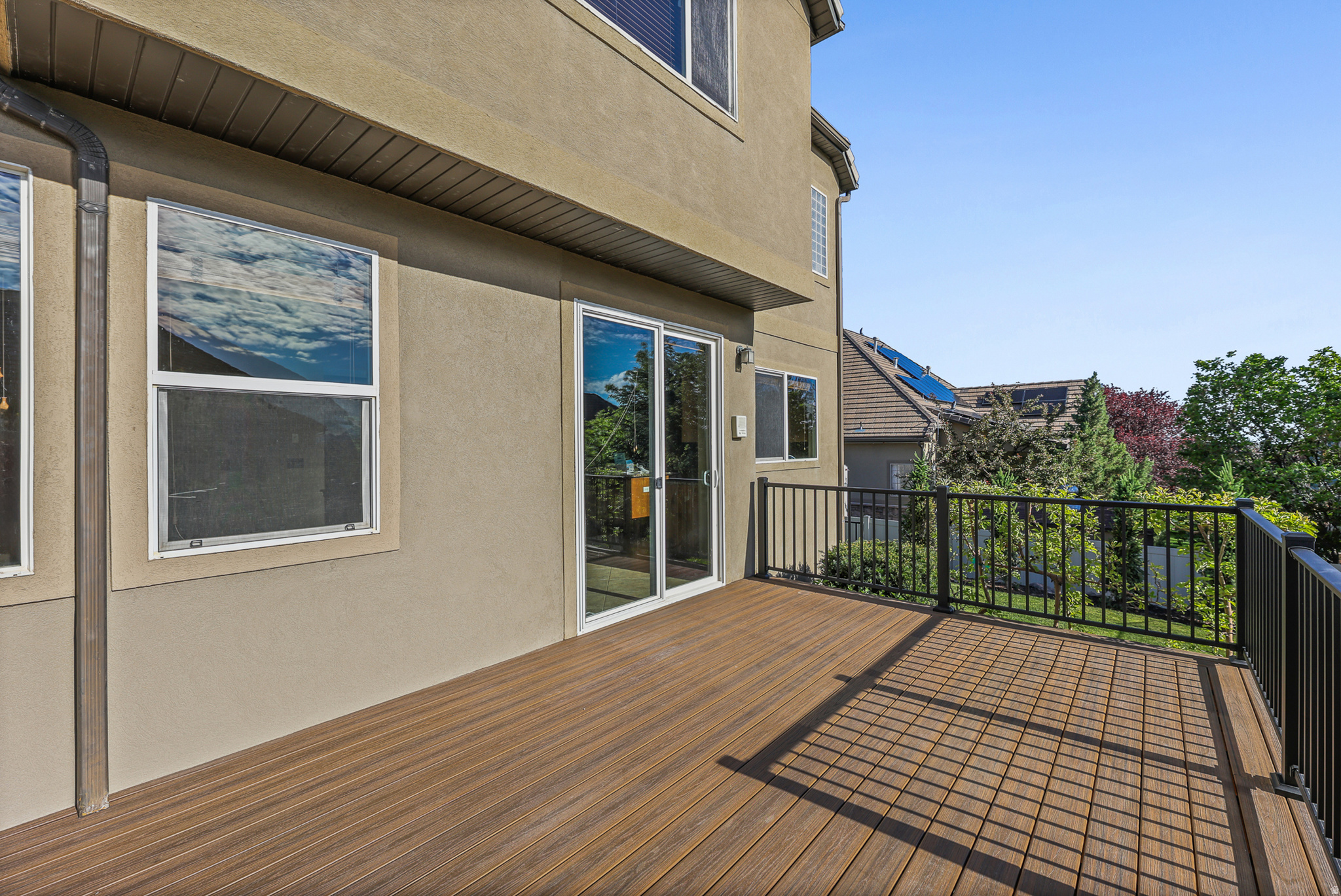 main property photo 90