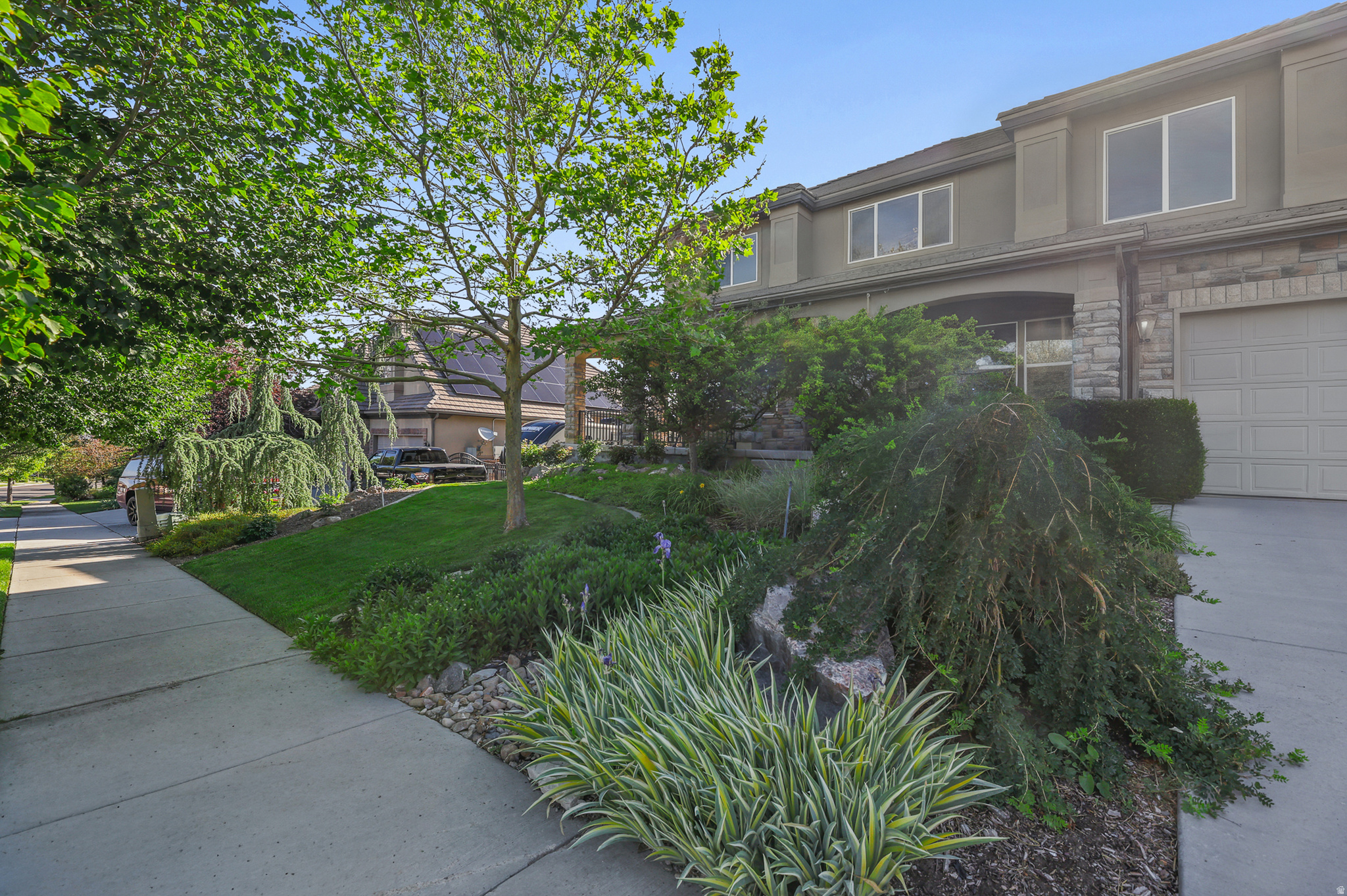 main property photo 99
