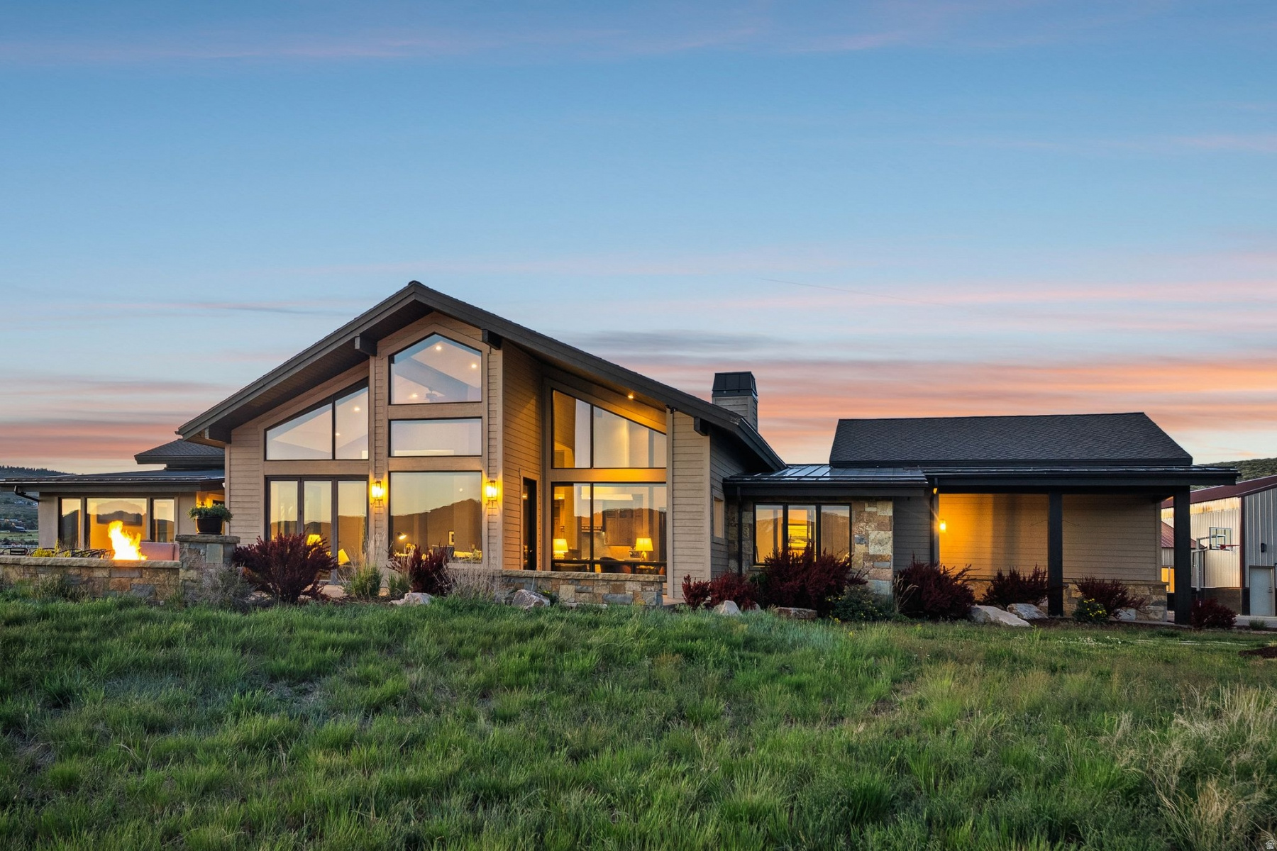 main property photo 81