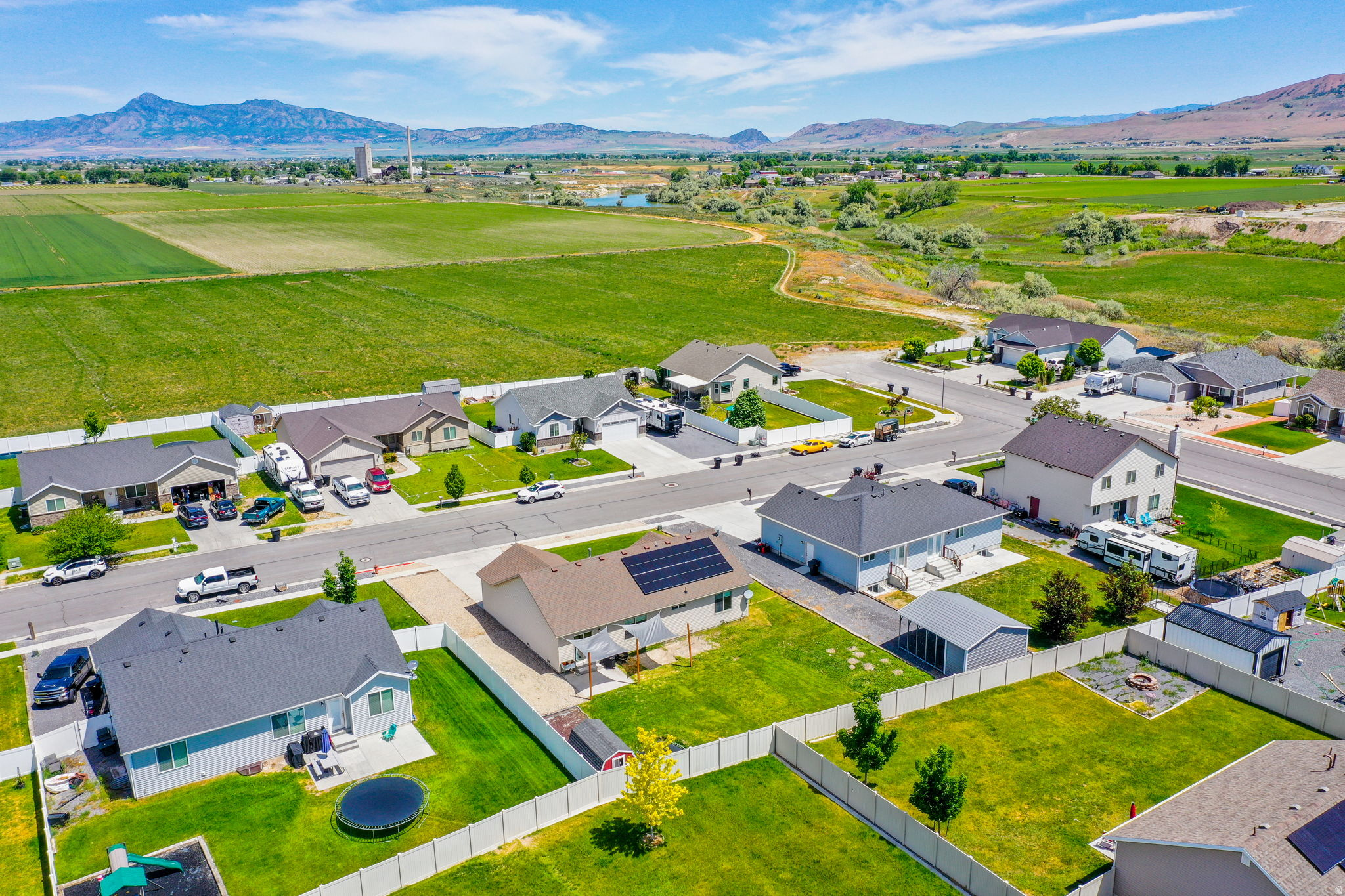 main property photo 31