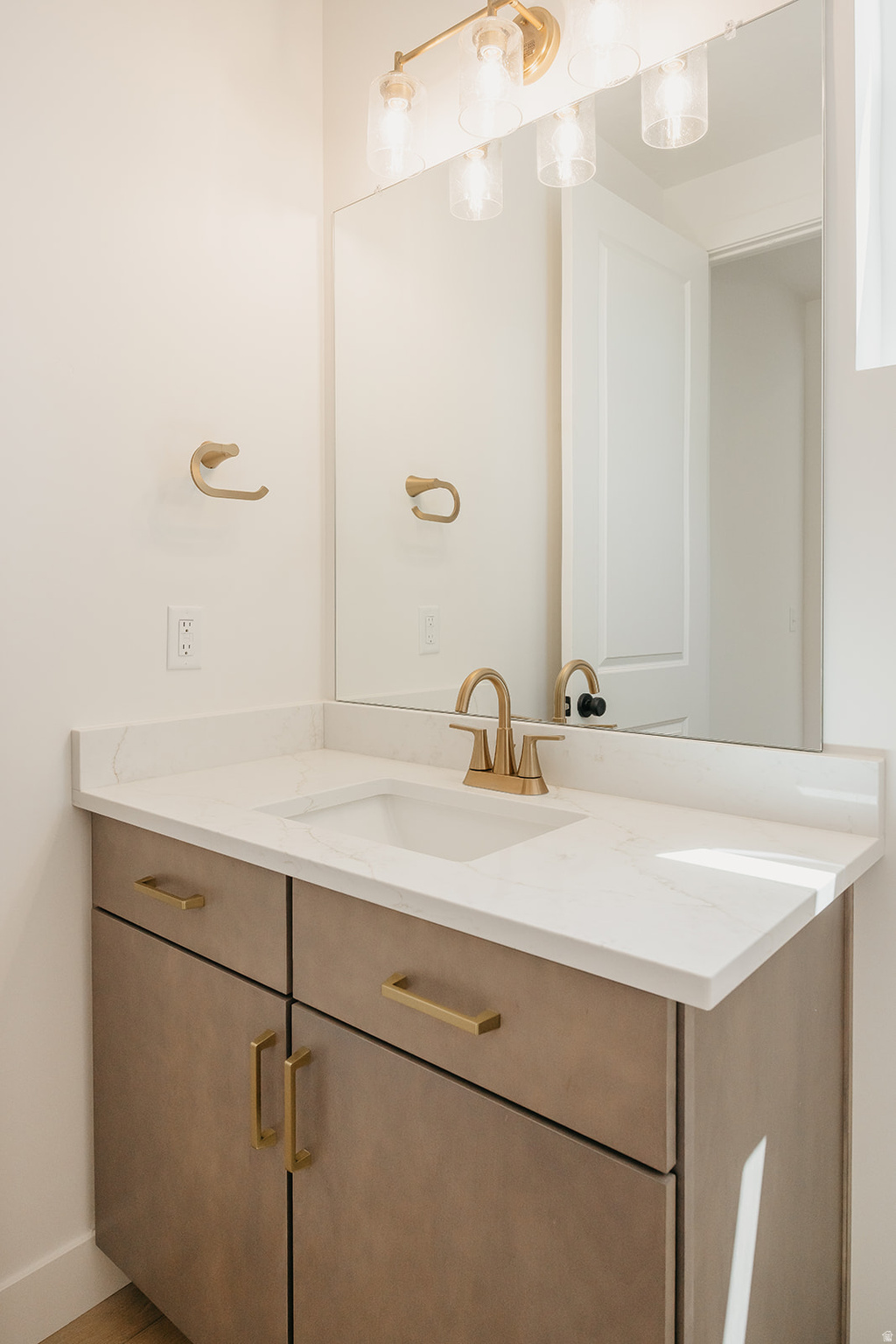 main property photo 74