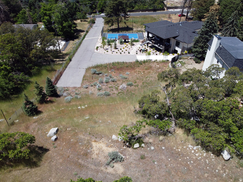 main property photo 11