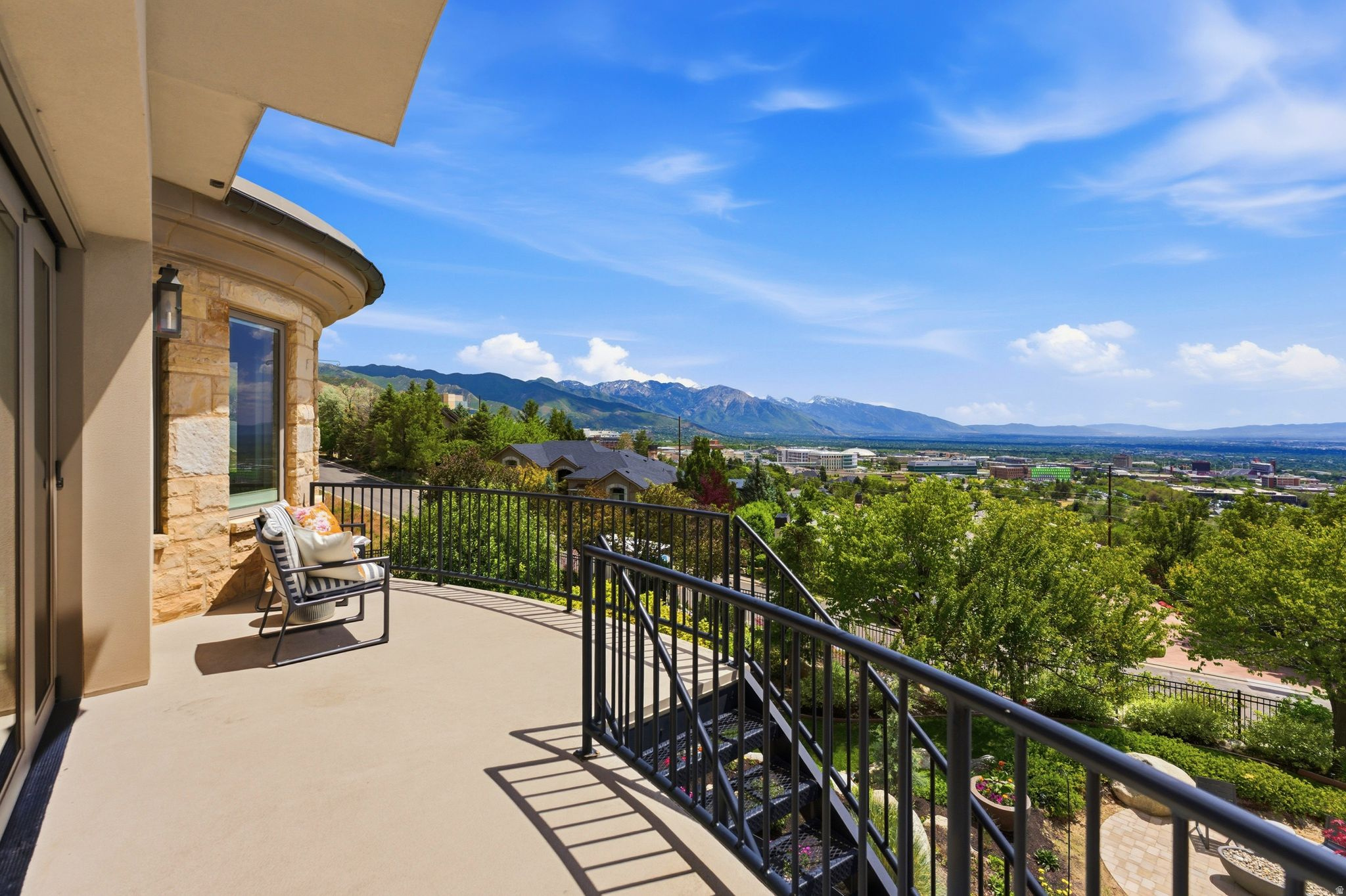 main property photo 20