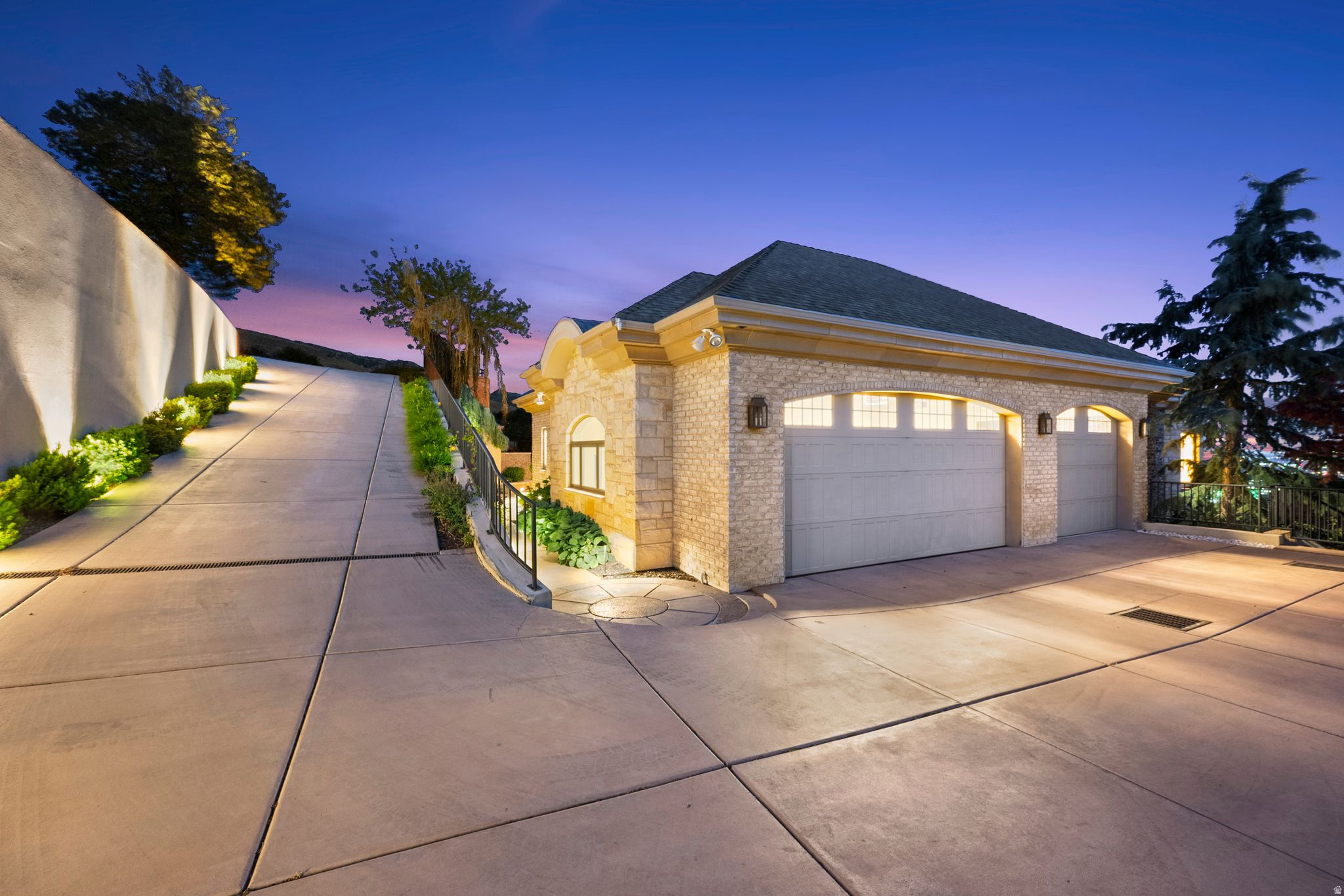 main property photo 82