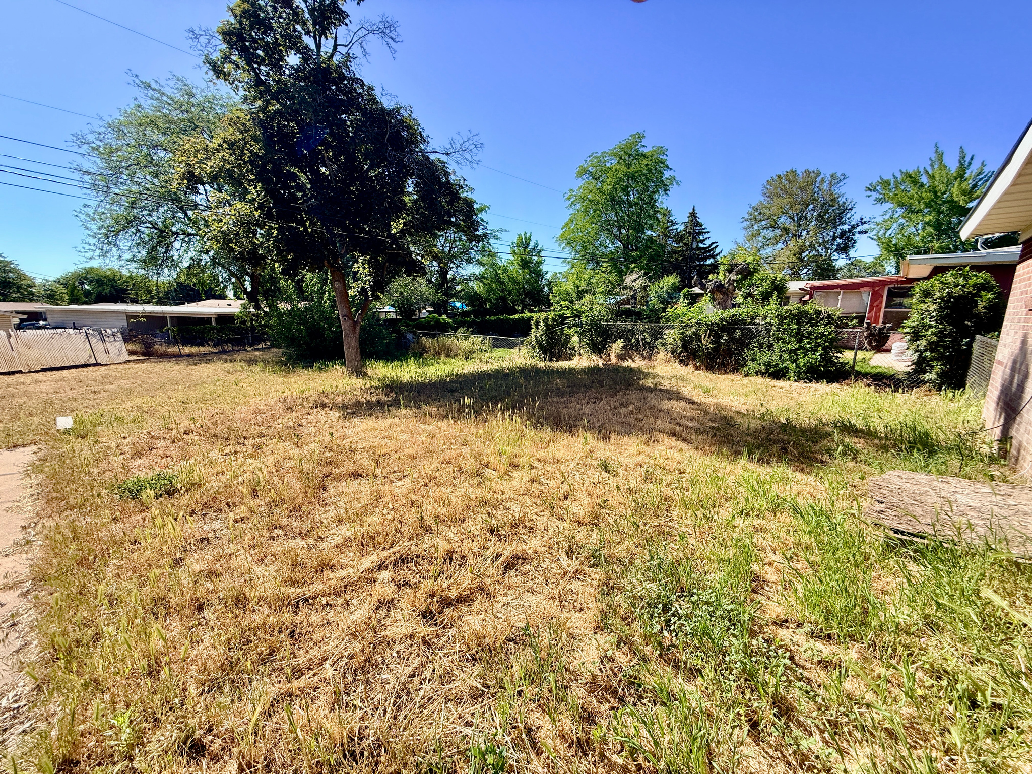 main property photo 19