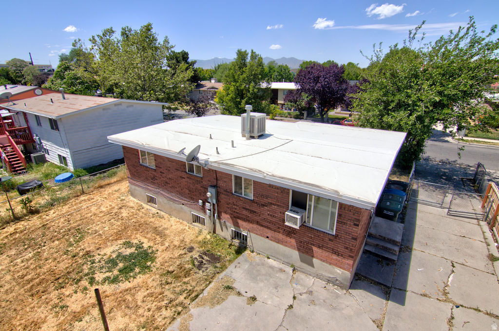 main property photo 39