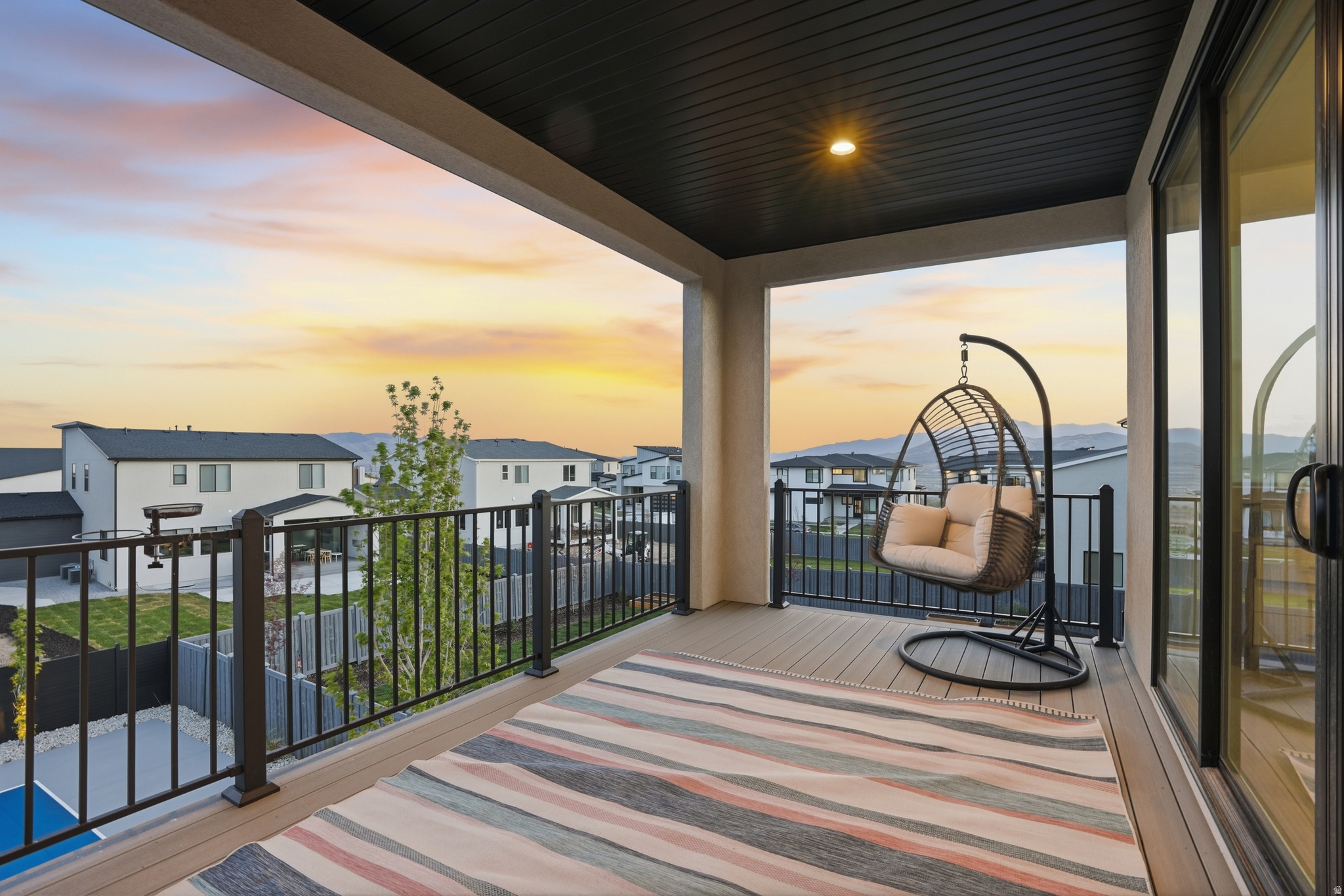 main property photo 24