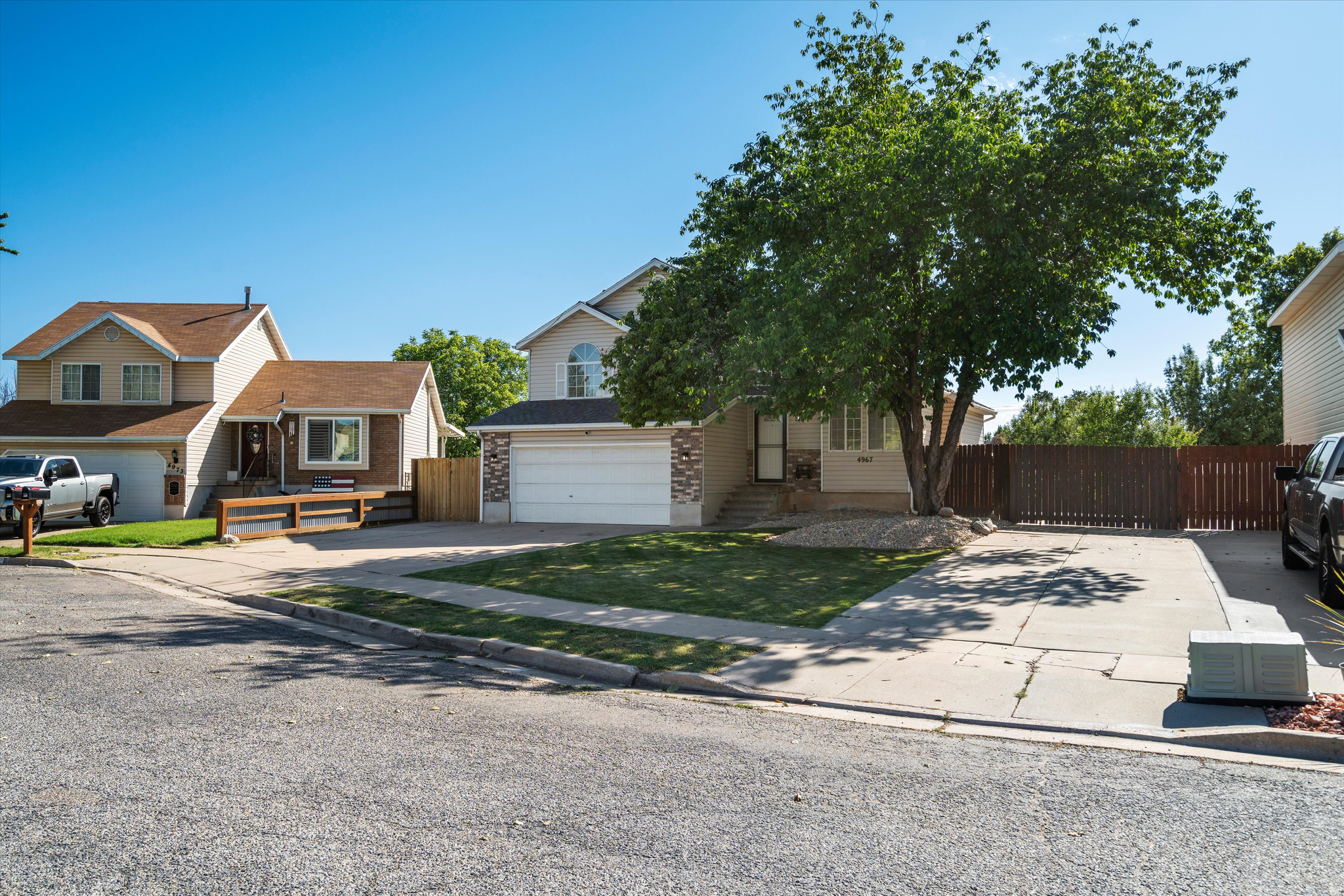 main property photo 8