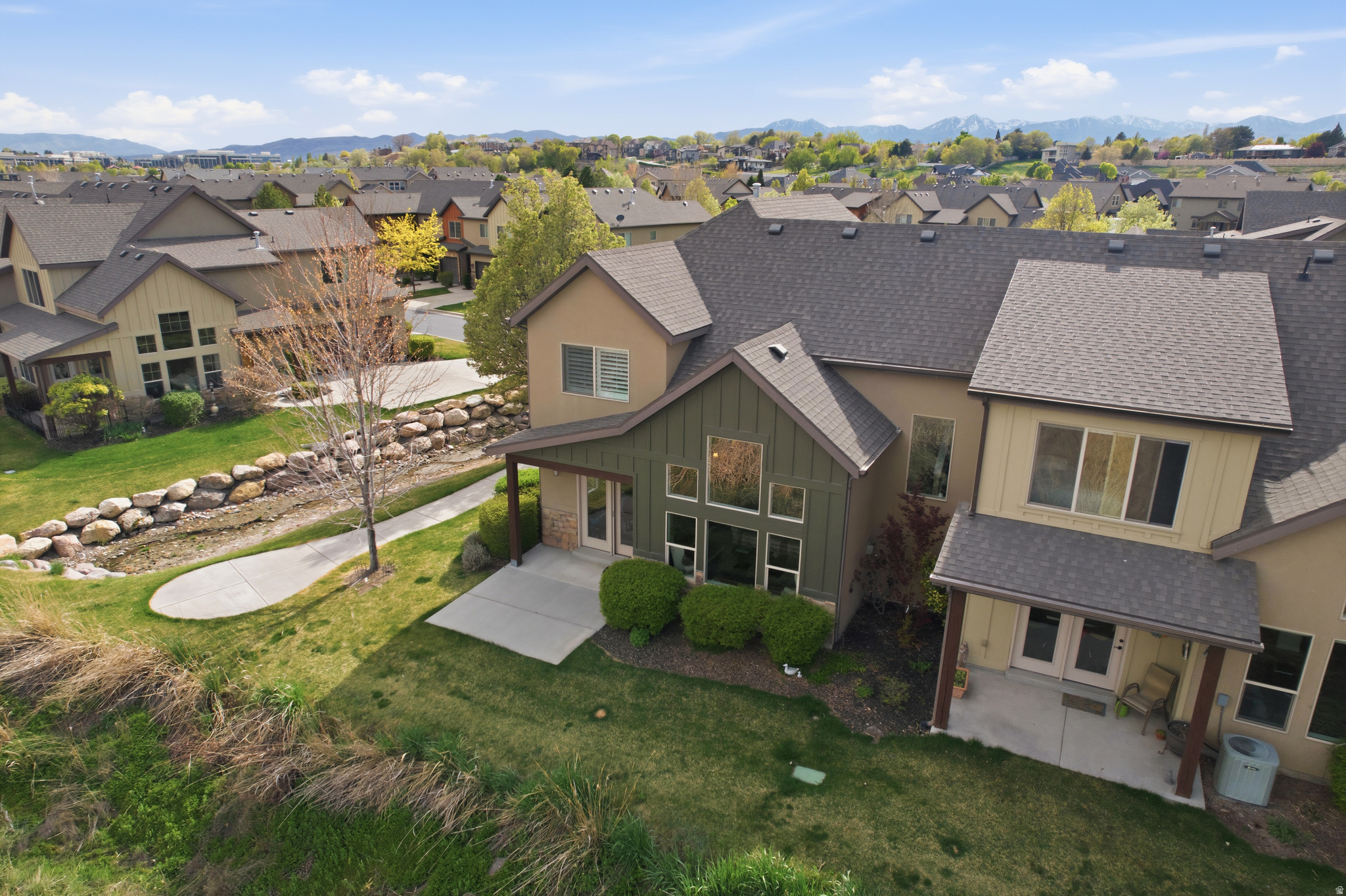 main property photo 50