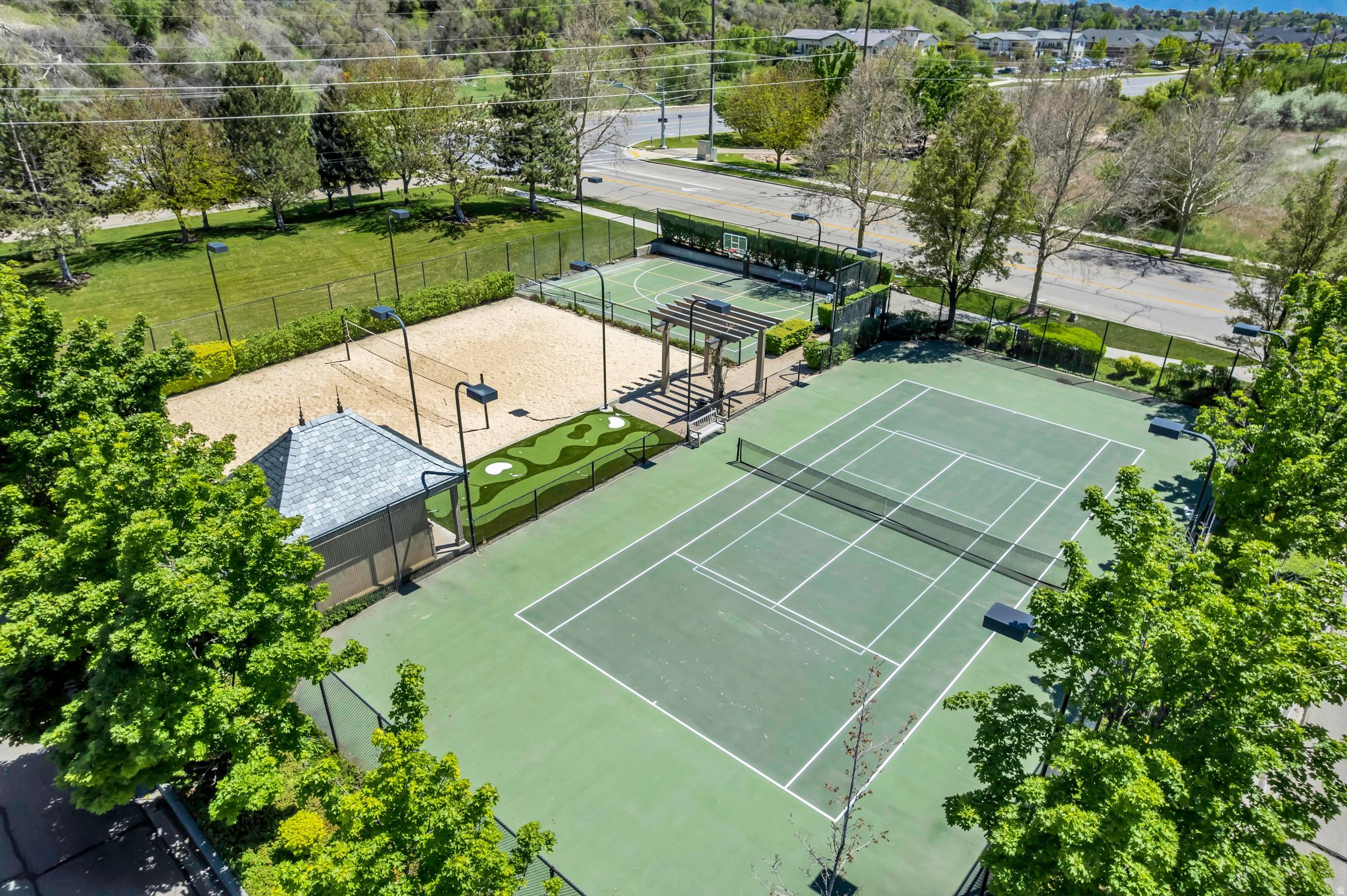 main property photo 74