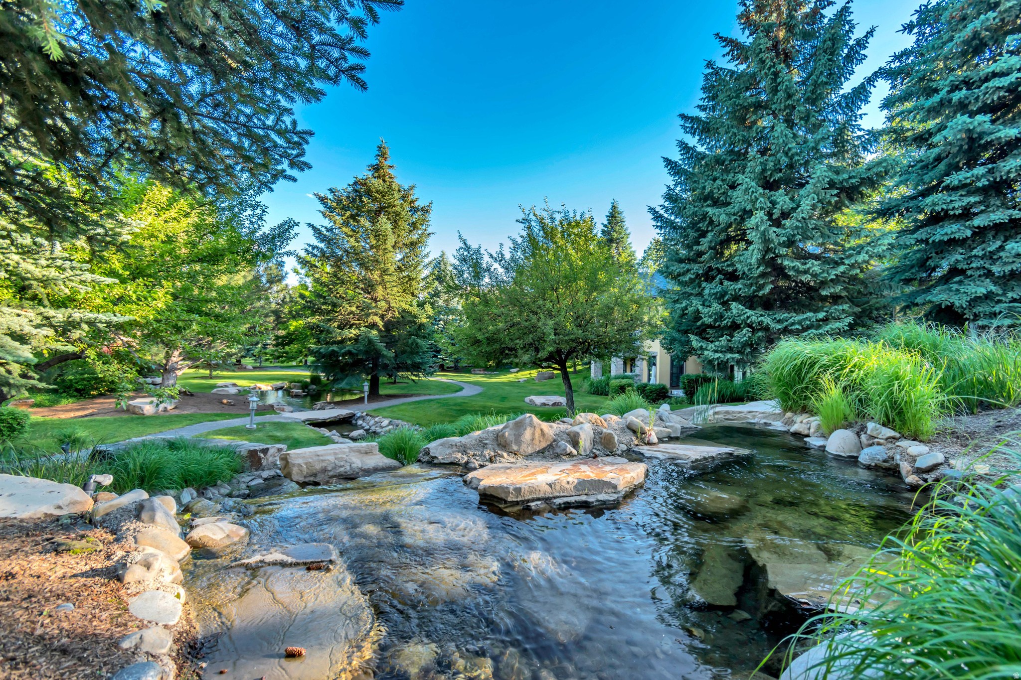 main property photo 75