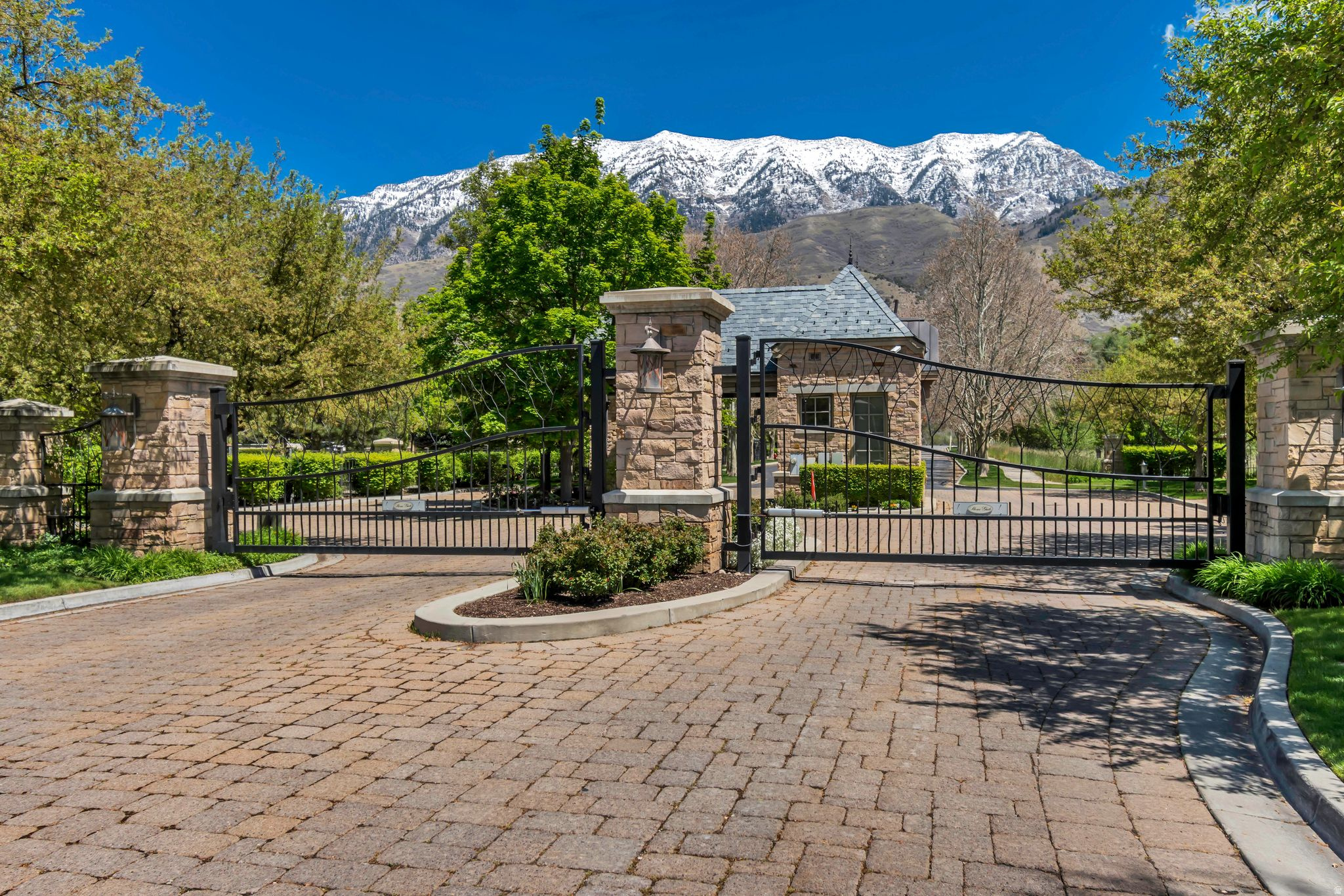 main property photo 79