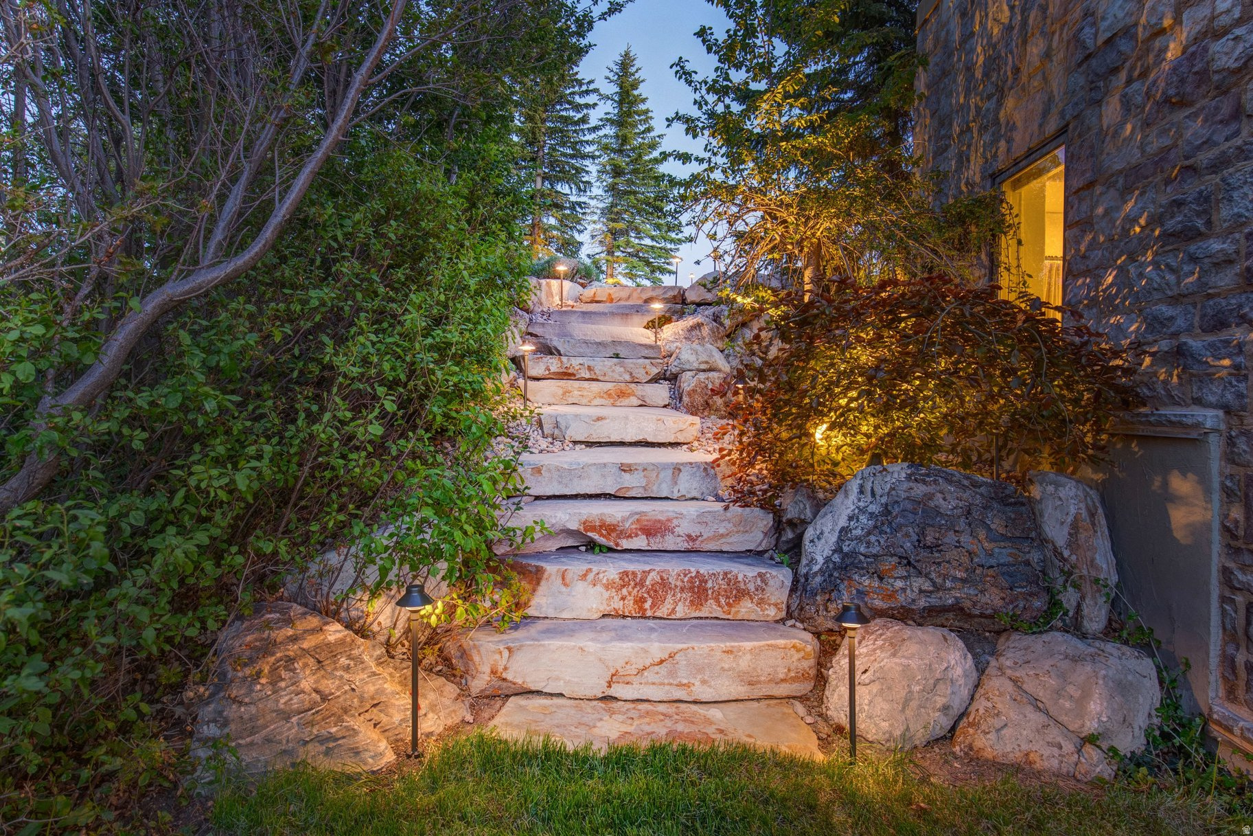 main property photo 67