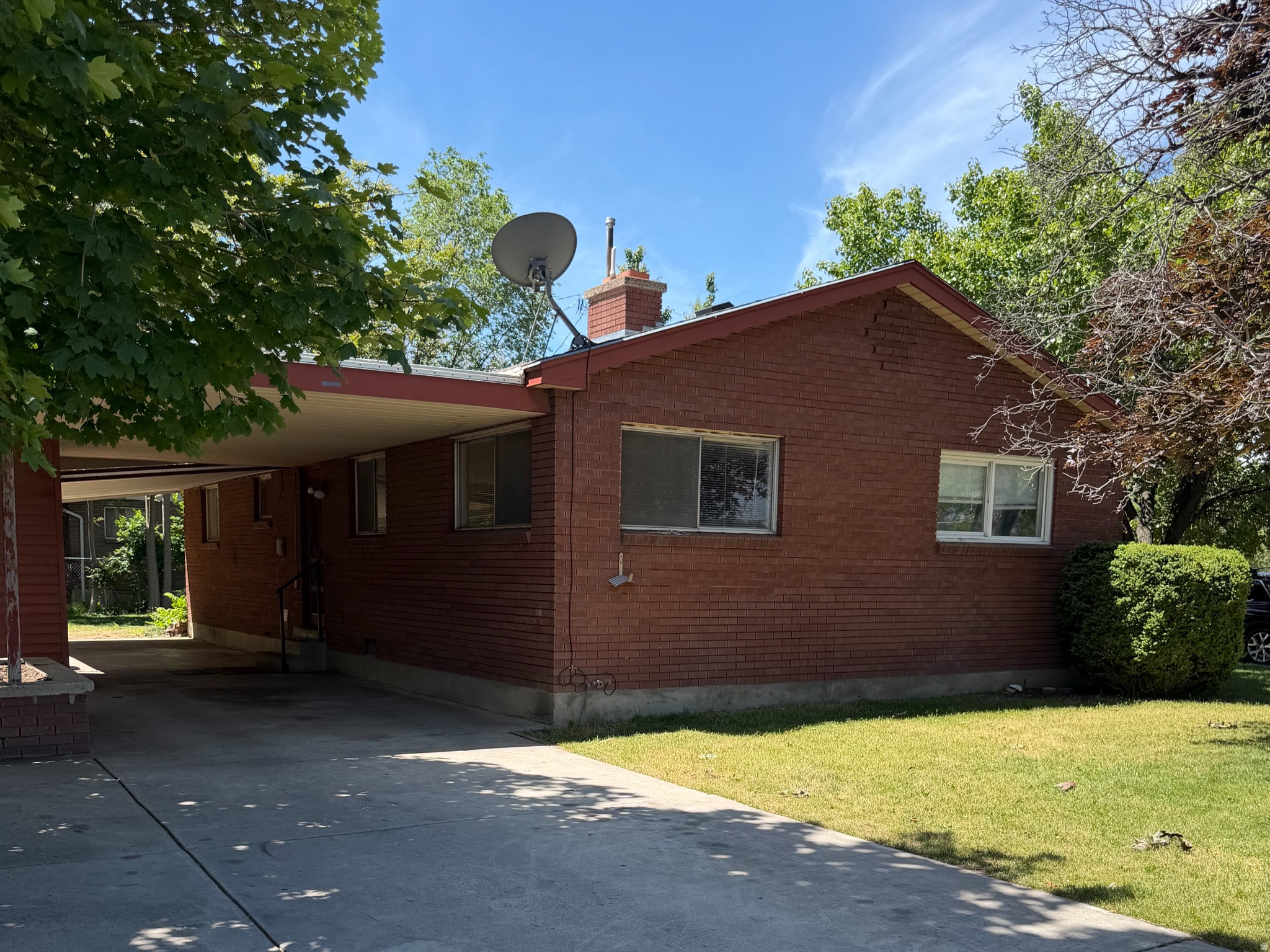 main property photo 9